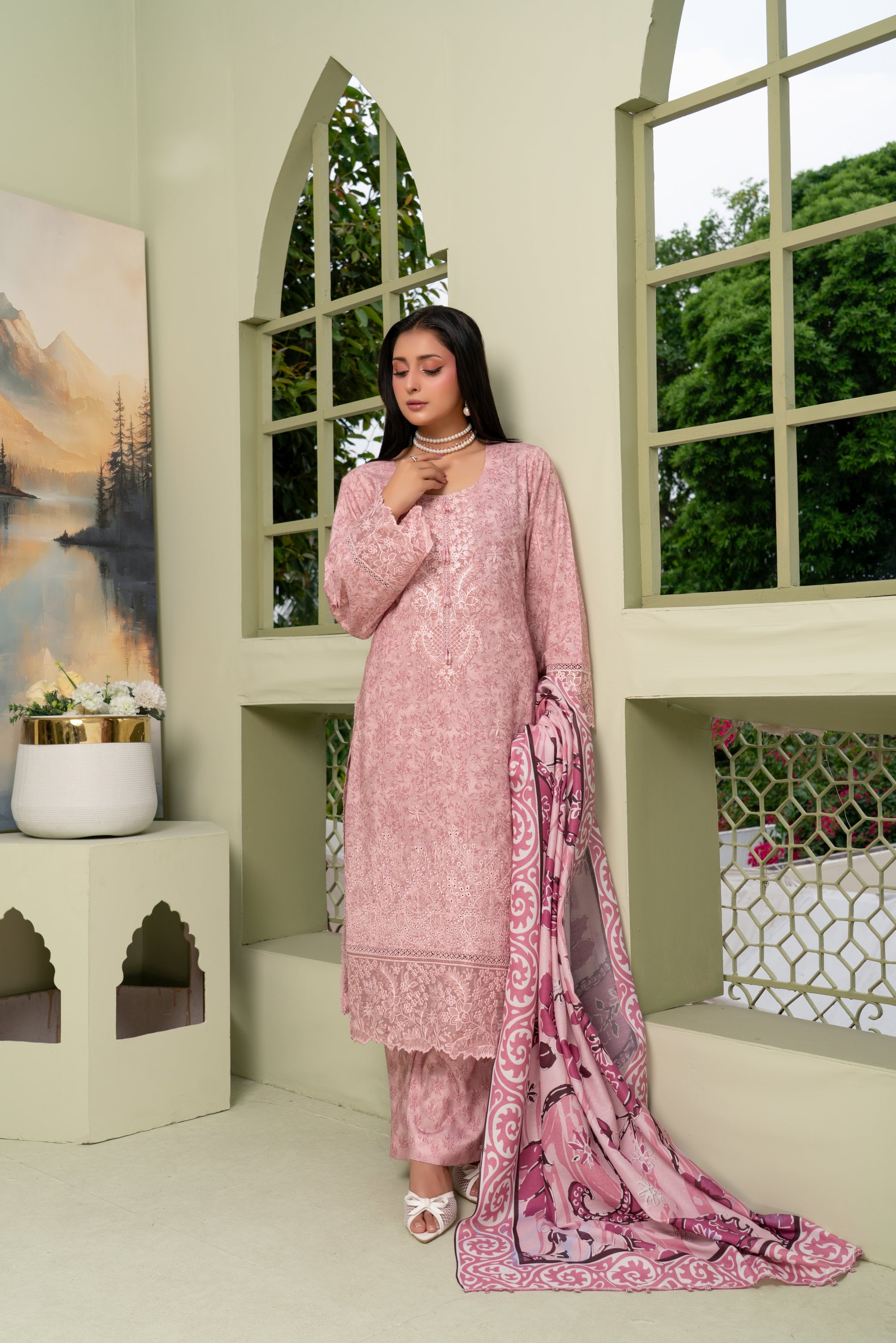 Munira Embroidered Dhanak 3 Piece Suit MUN771