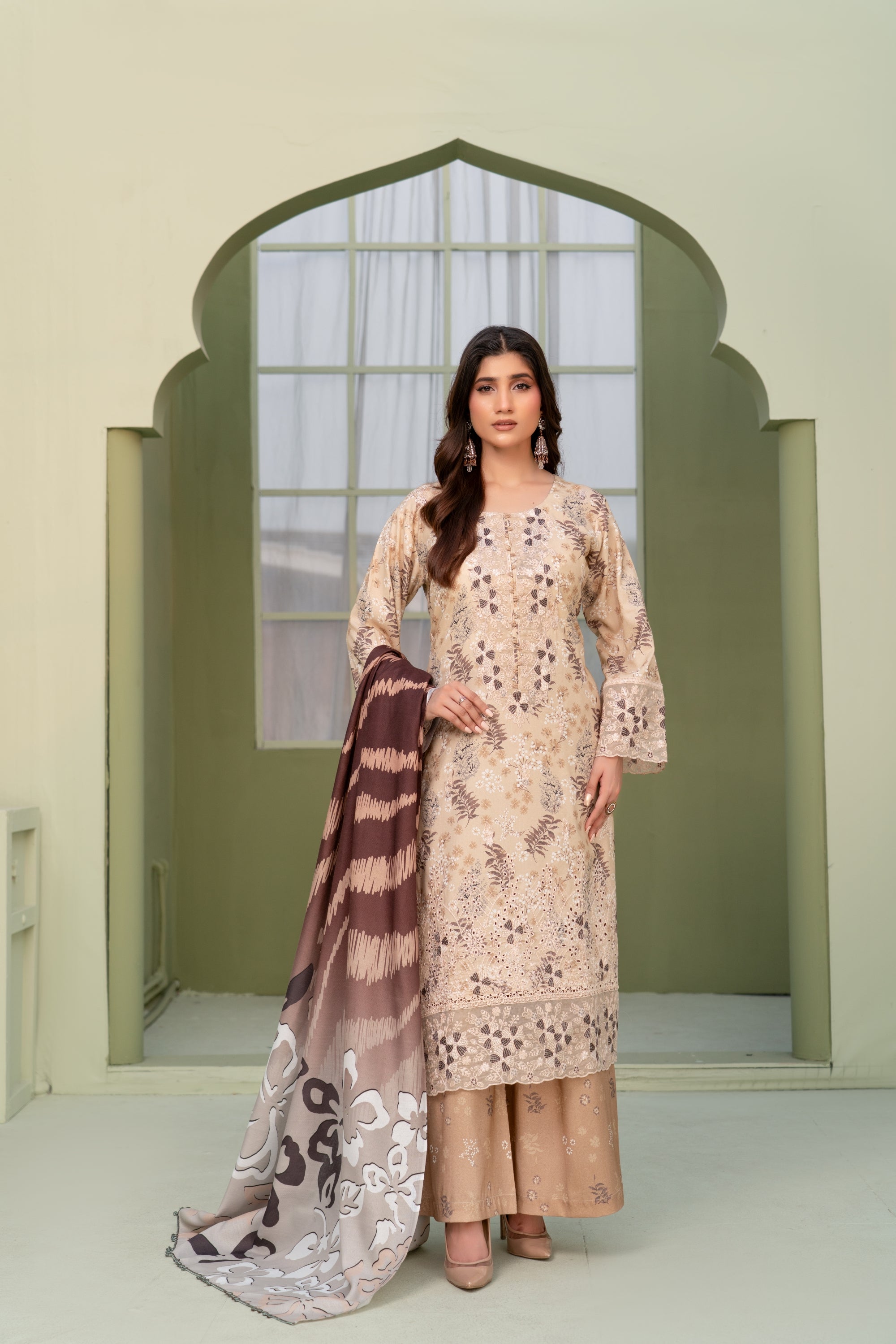 Munira Embroidered Dhanak 3 Piece Suit MUN766