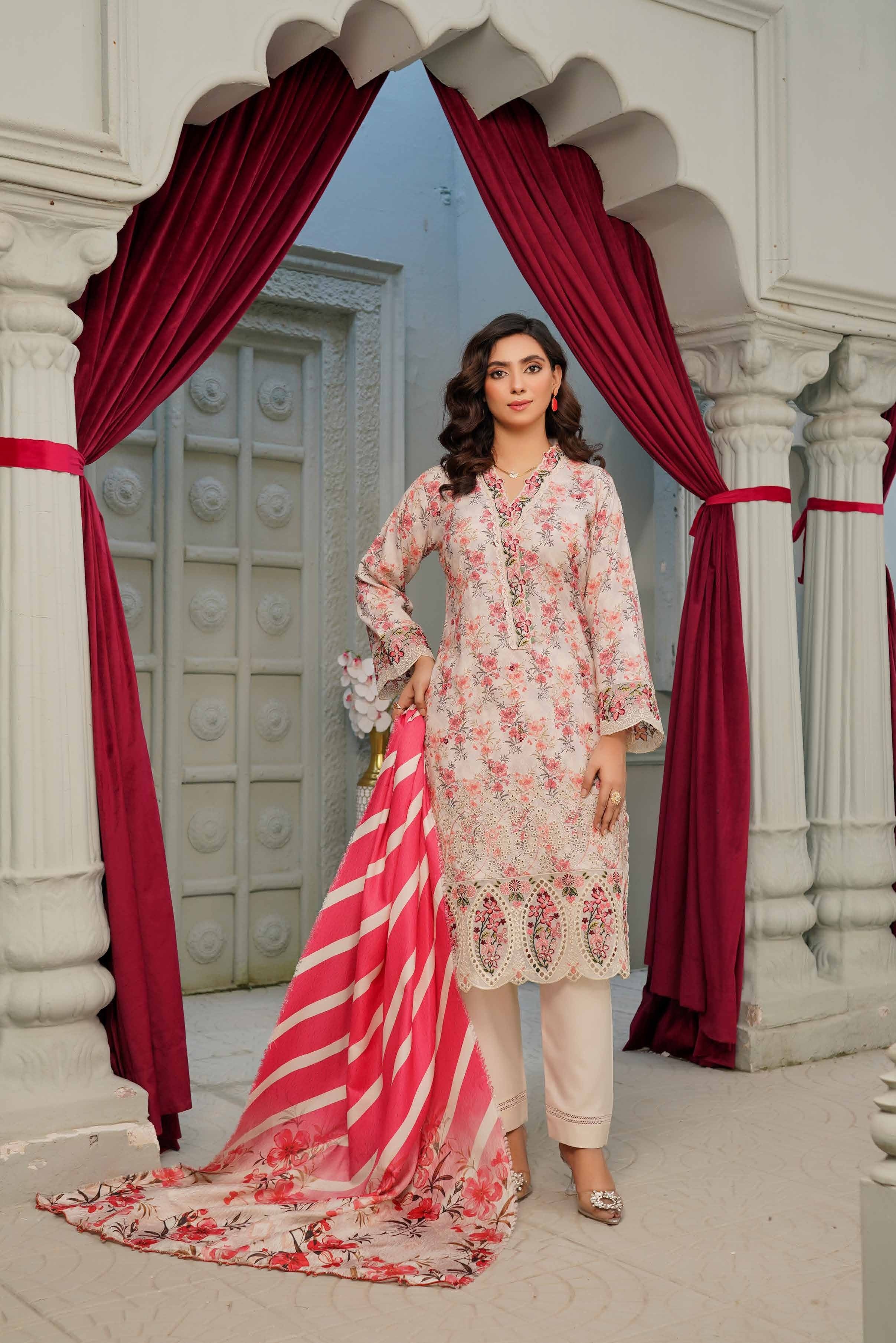 Munira Embroidered Dhanak 3 Piece Suit MUN684