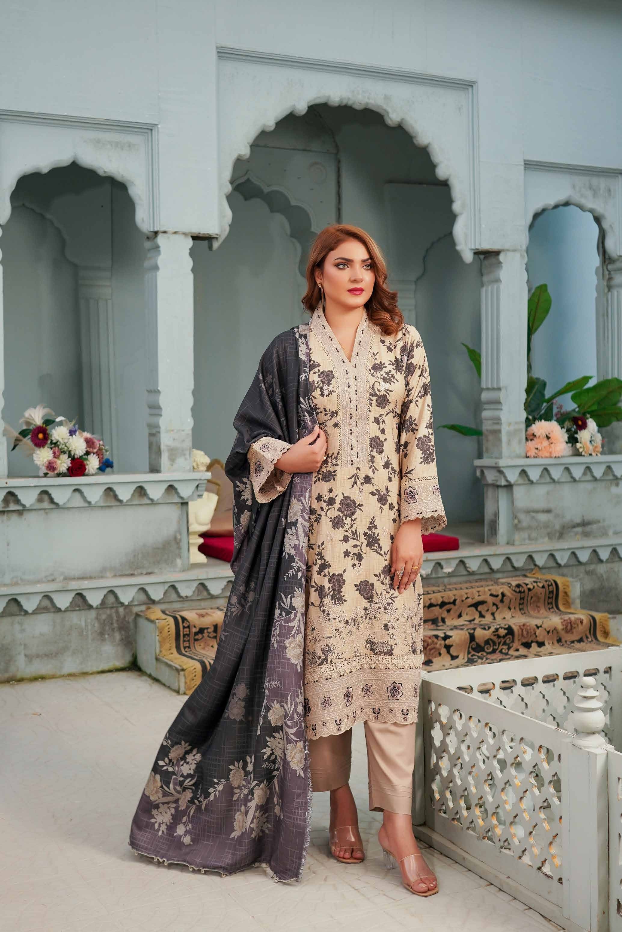Munira Embroidered Dhanak 3 Piece Suit MUN685