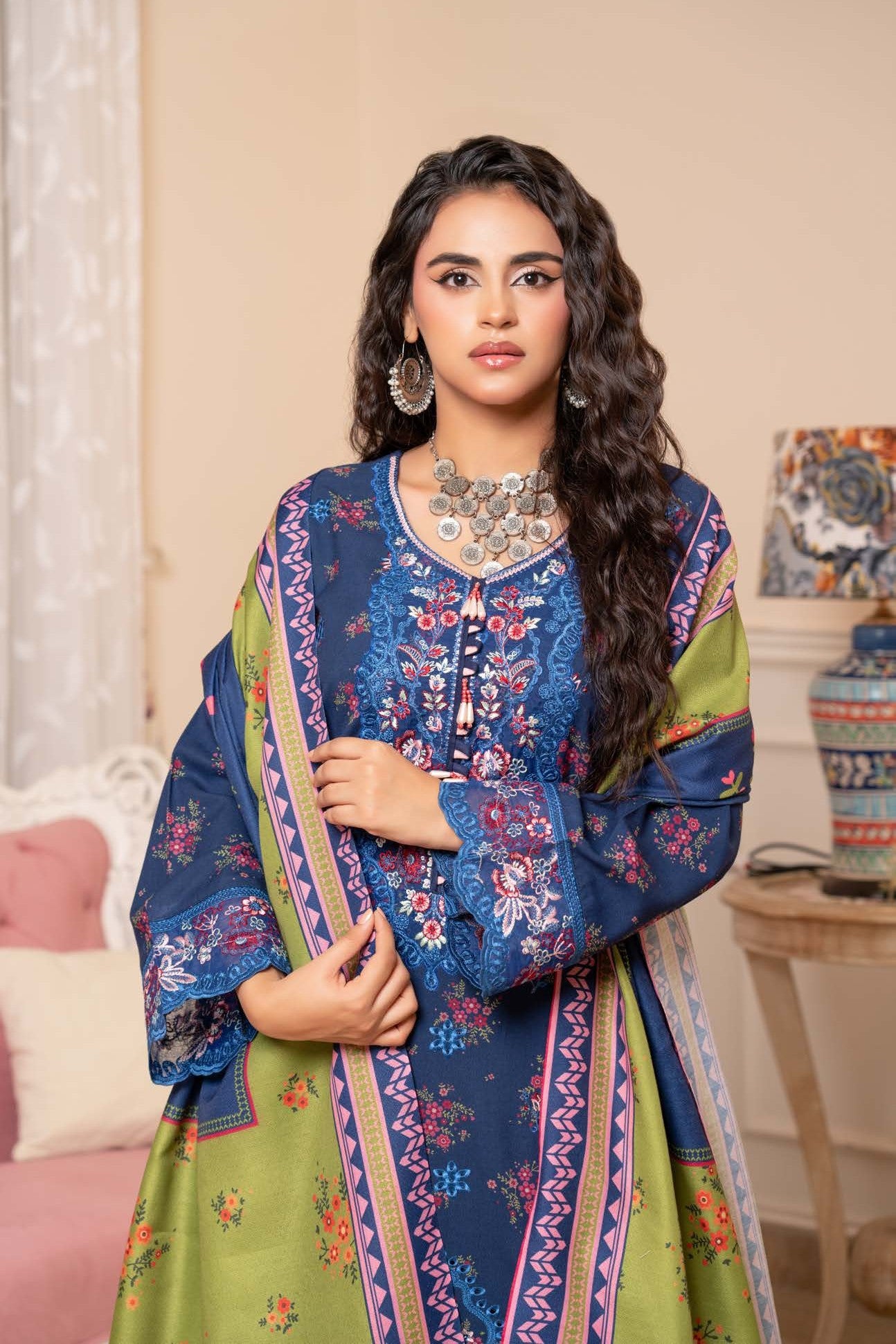 Munira Embroidered Dhanak 3 Piece Suit MUN759