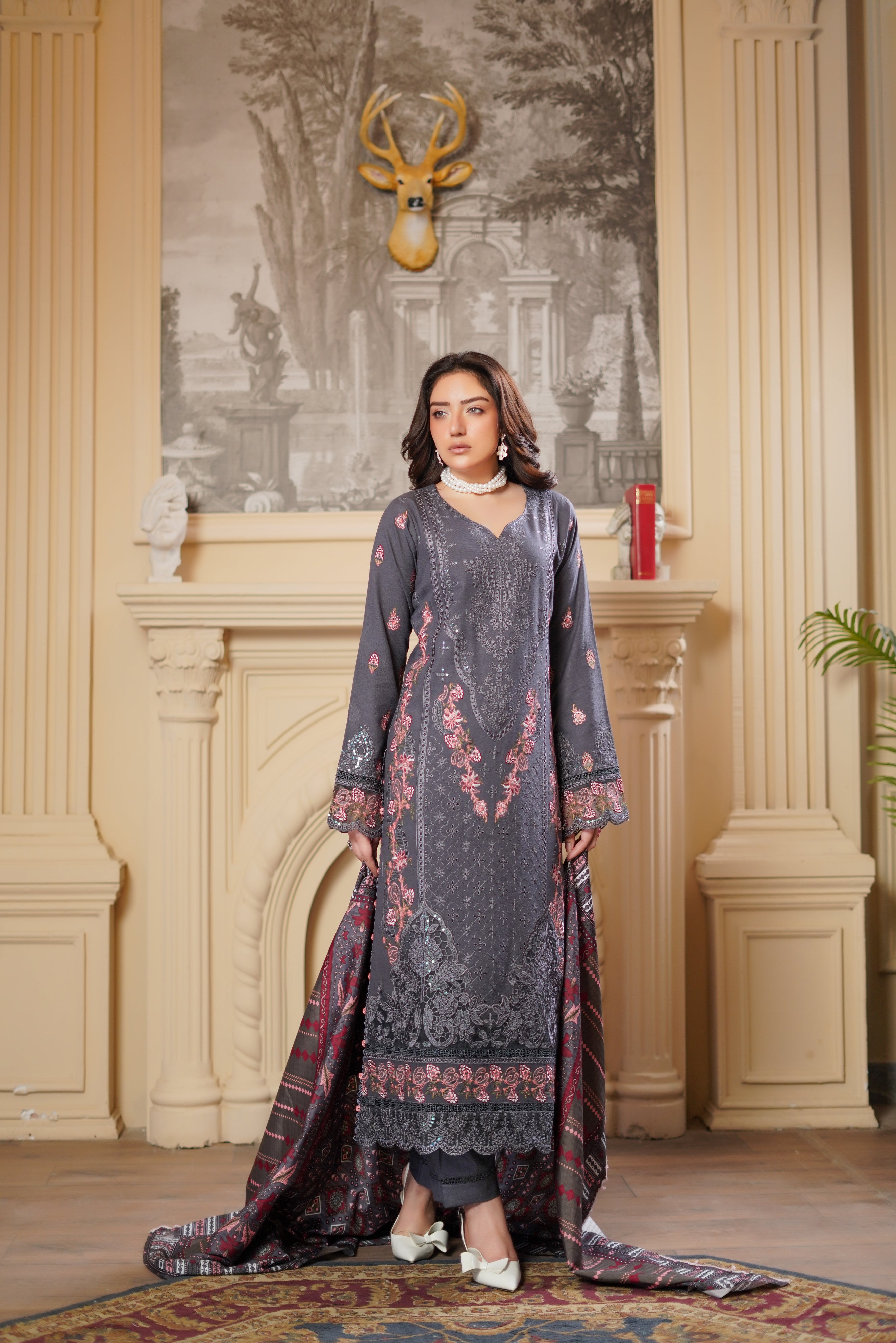 Munira Festive Dhanak 3 Piece Suit MUN722