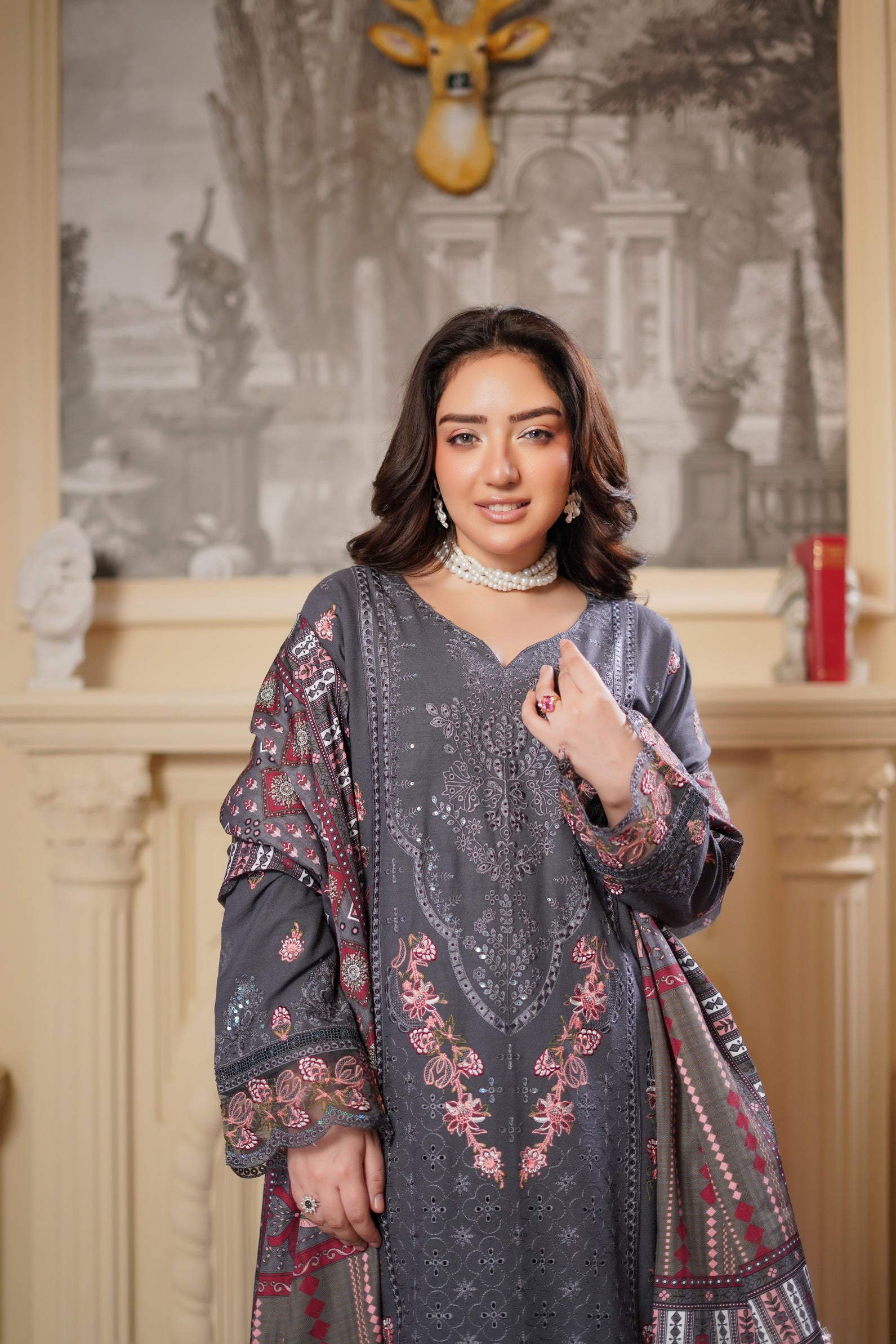 Munira Festive Dhanak 3 Piece Suit MUN722
