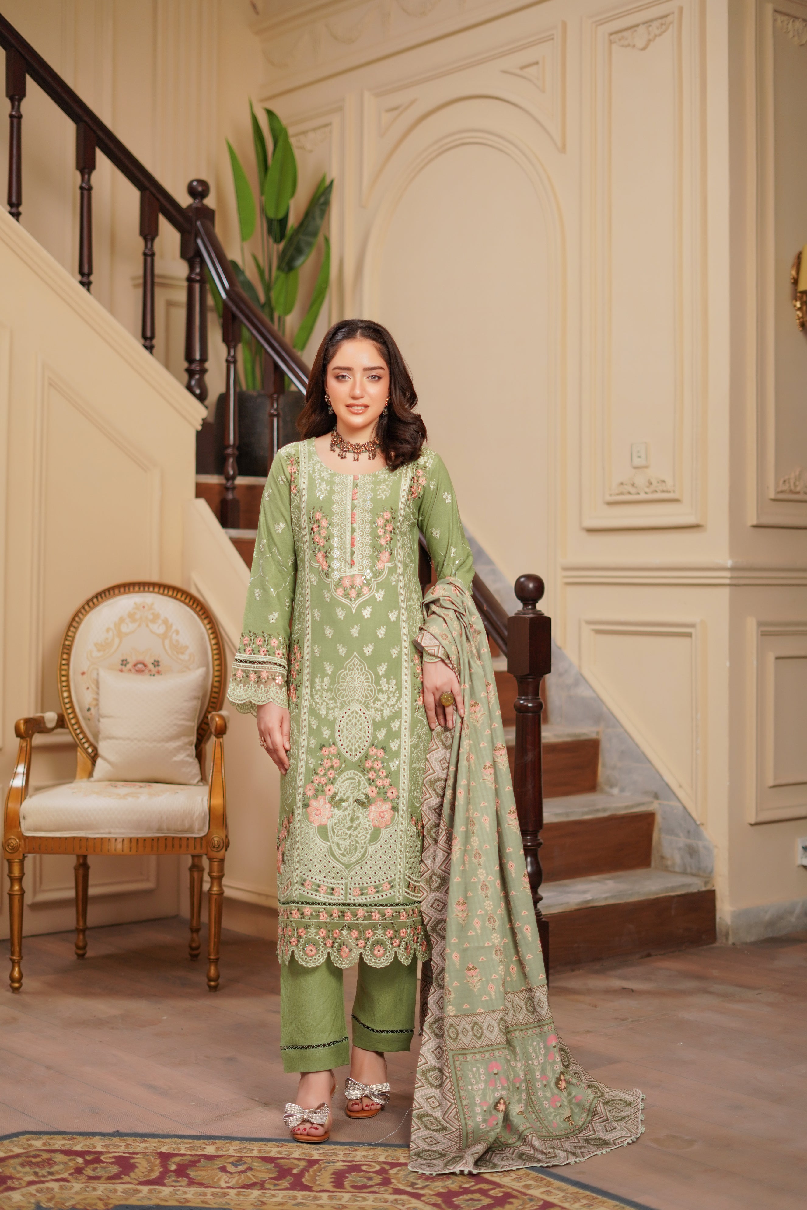Munira Festive Dhanak 3 Piece Suit MUN718