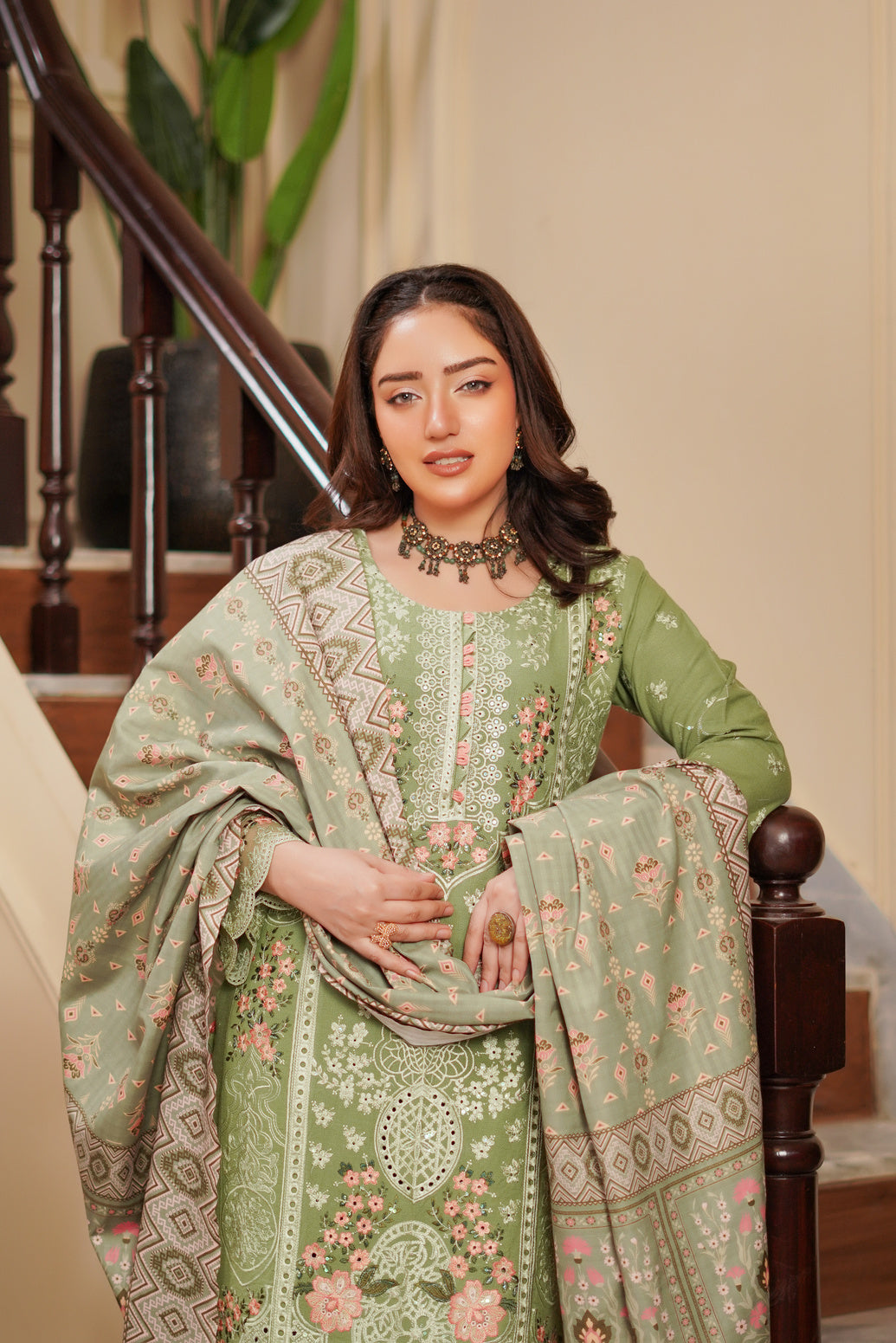 Munira Festive Dhanak 3 Piece Suit MUN718