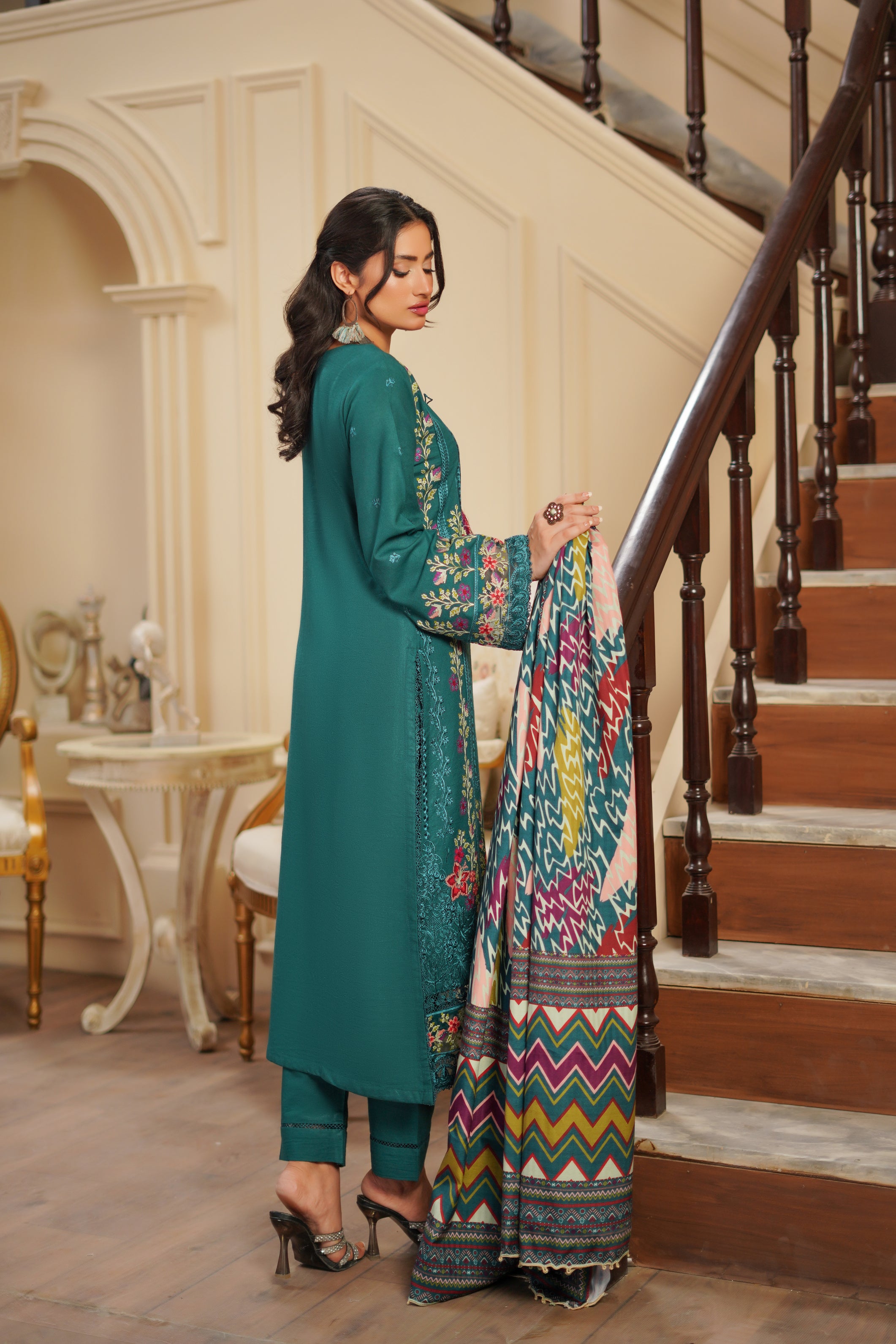 Munira Festive Dhanak 3 Piece Suit MUN716