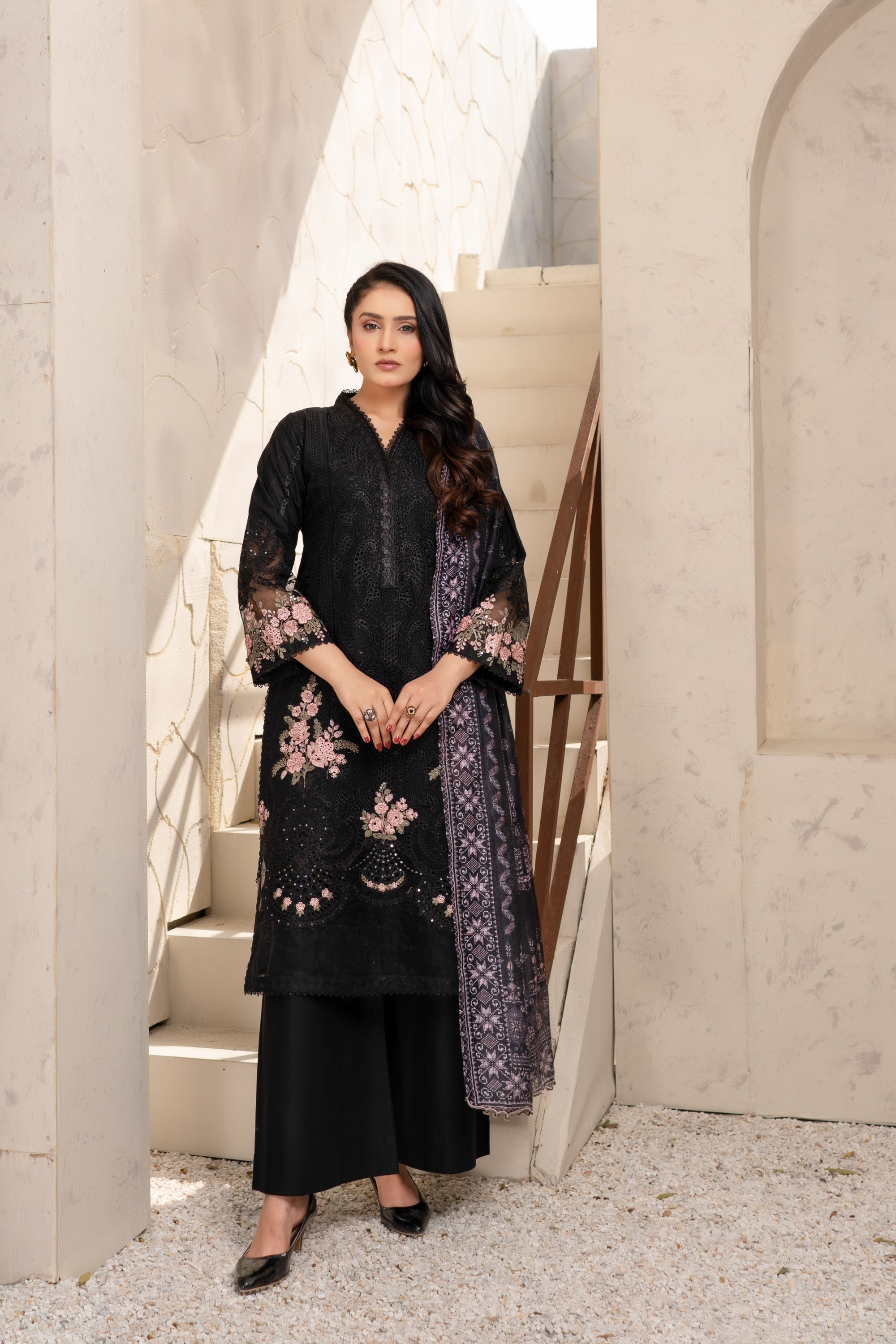 Munira Festive Lawn 3 Piece Suit MUN748