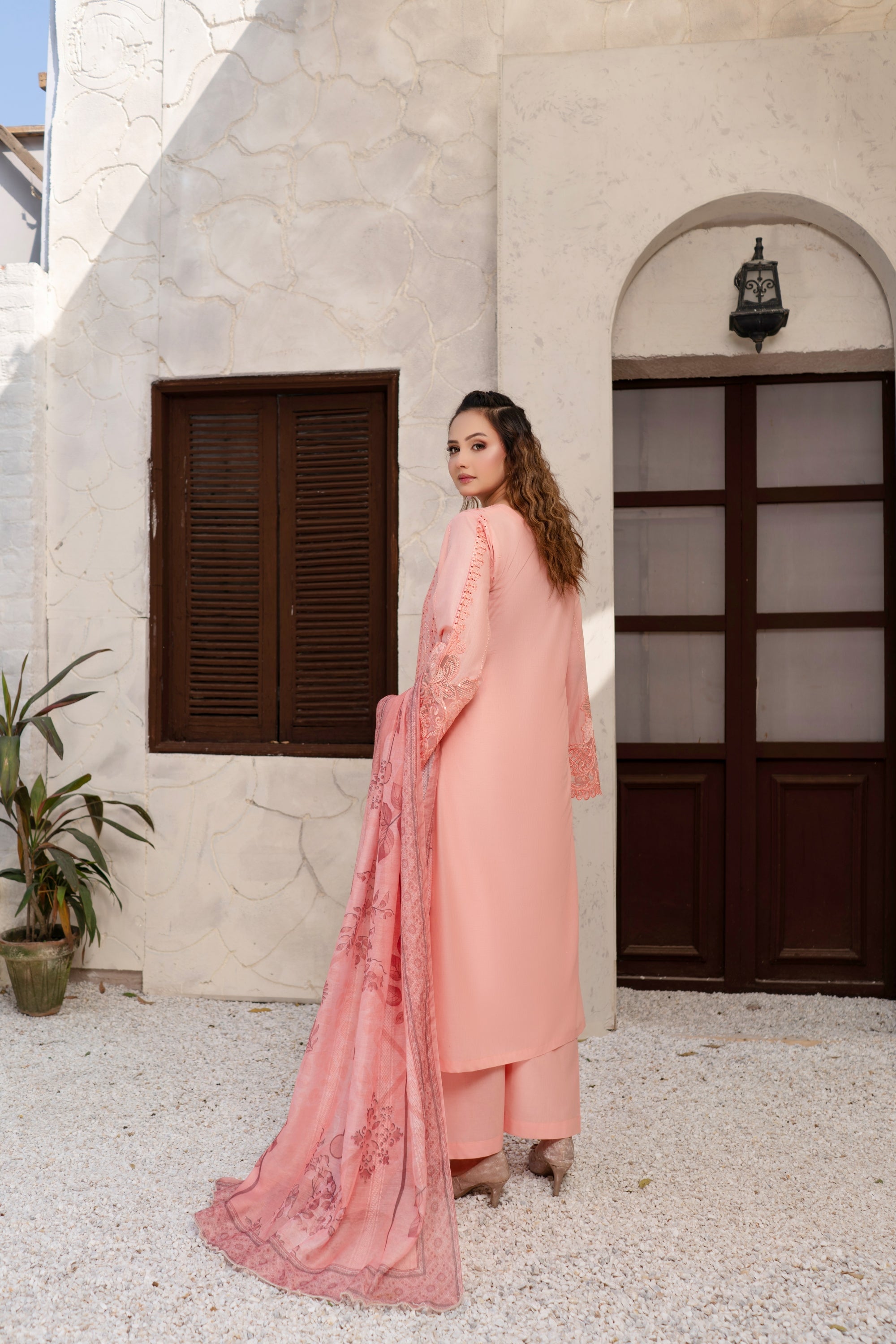Munira Festive Lawn 3 Piece Suit MUN749