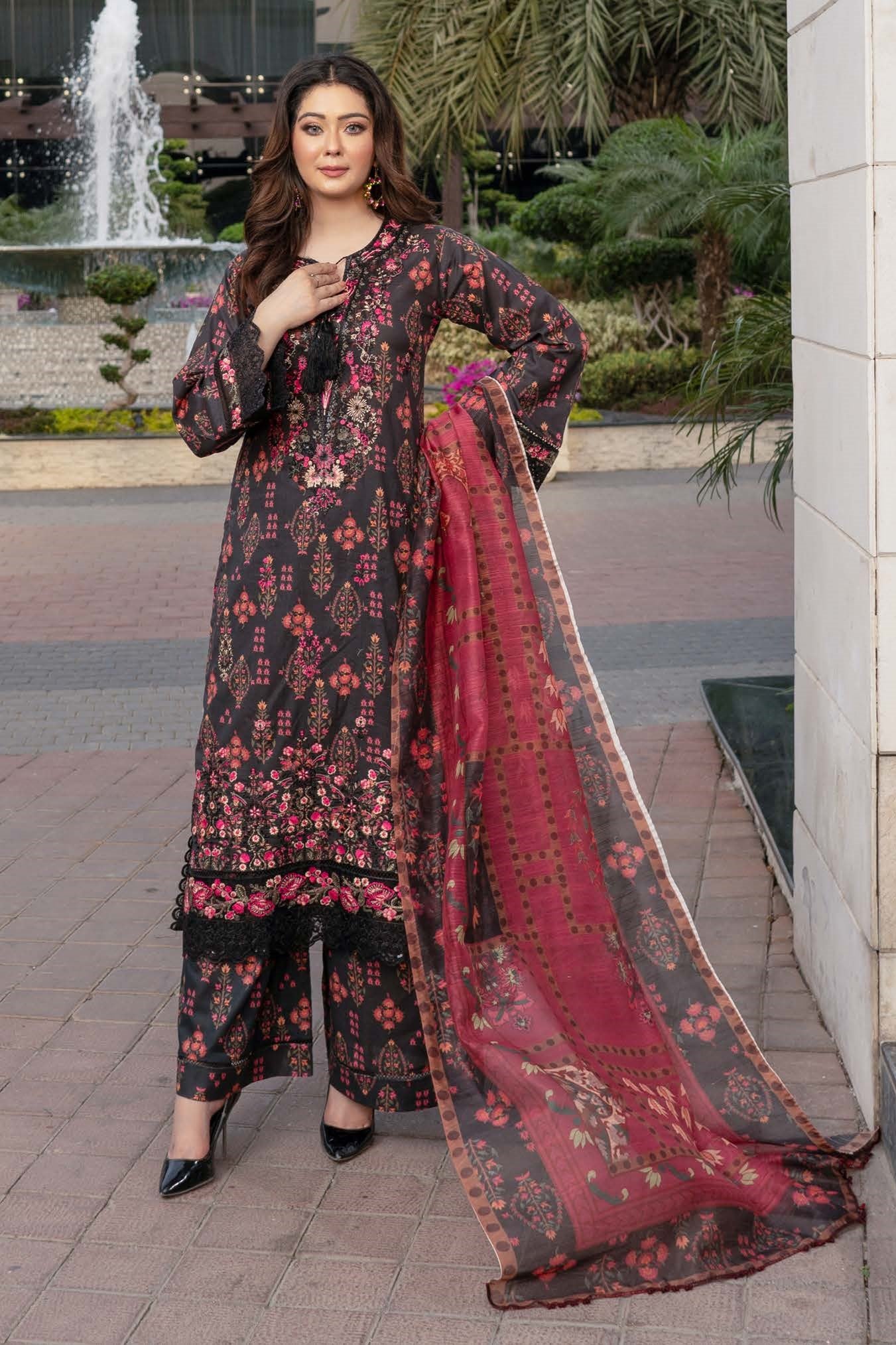 Munira Embroidered Lawn 3 Piece Suit MUN628
