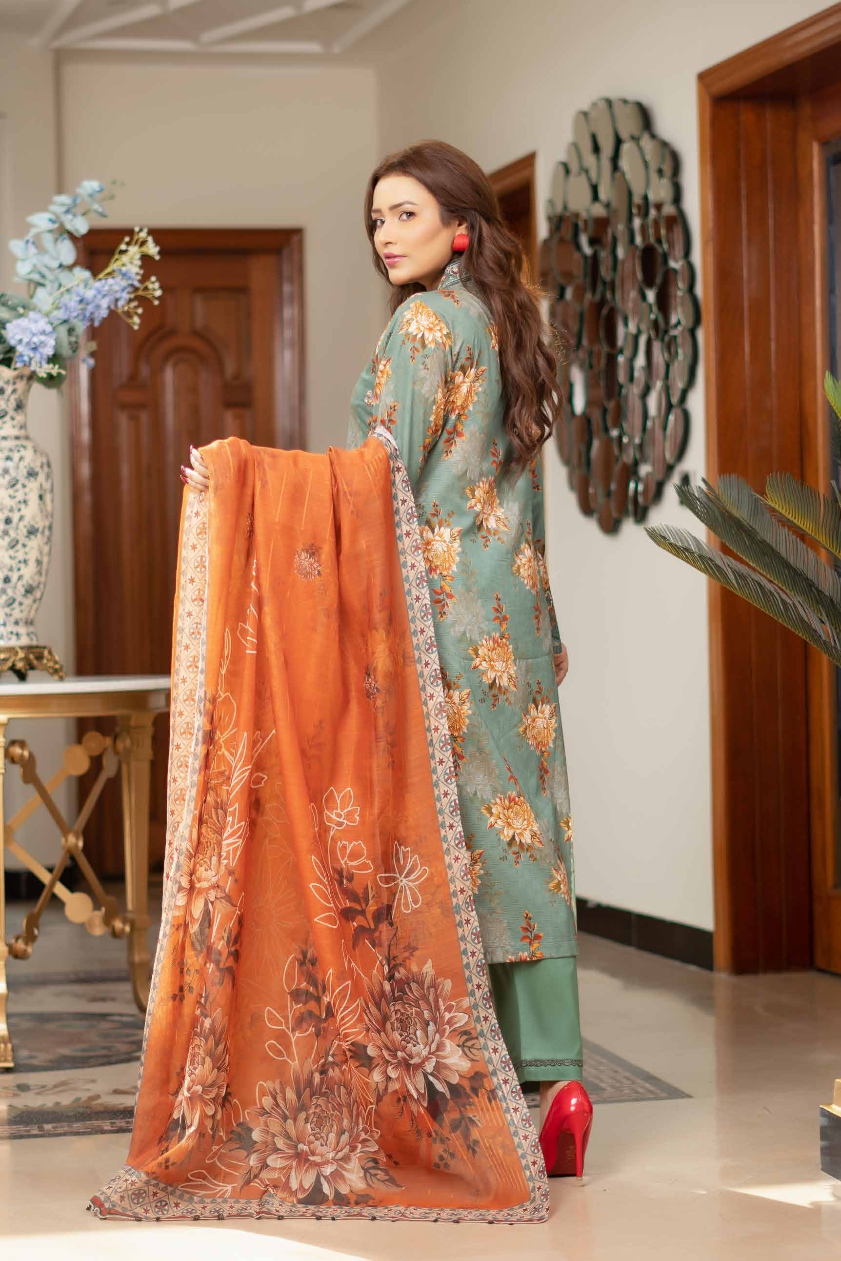 Munira Embroidered Lawn 3 Piece Suit MUN671