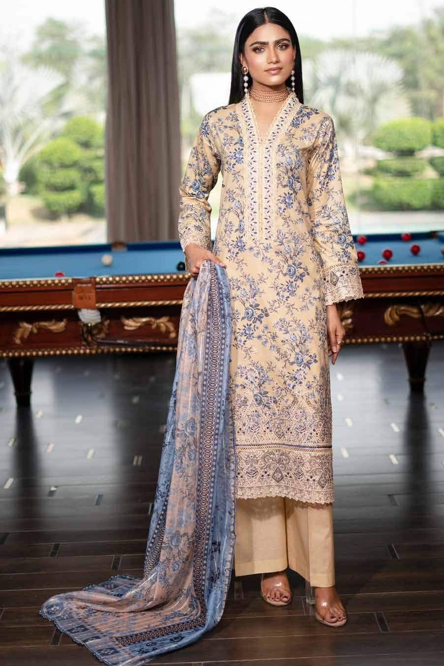 Munira Embroidered Lawn 3 Piece Suit MUN636