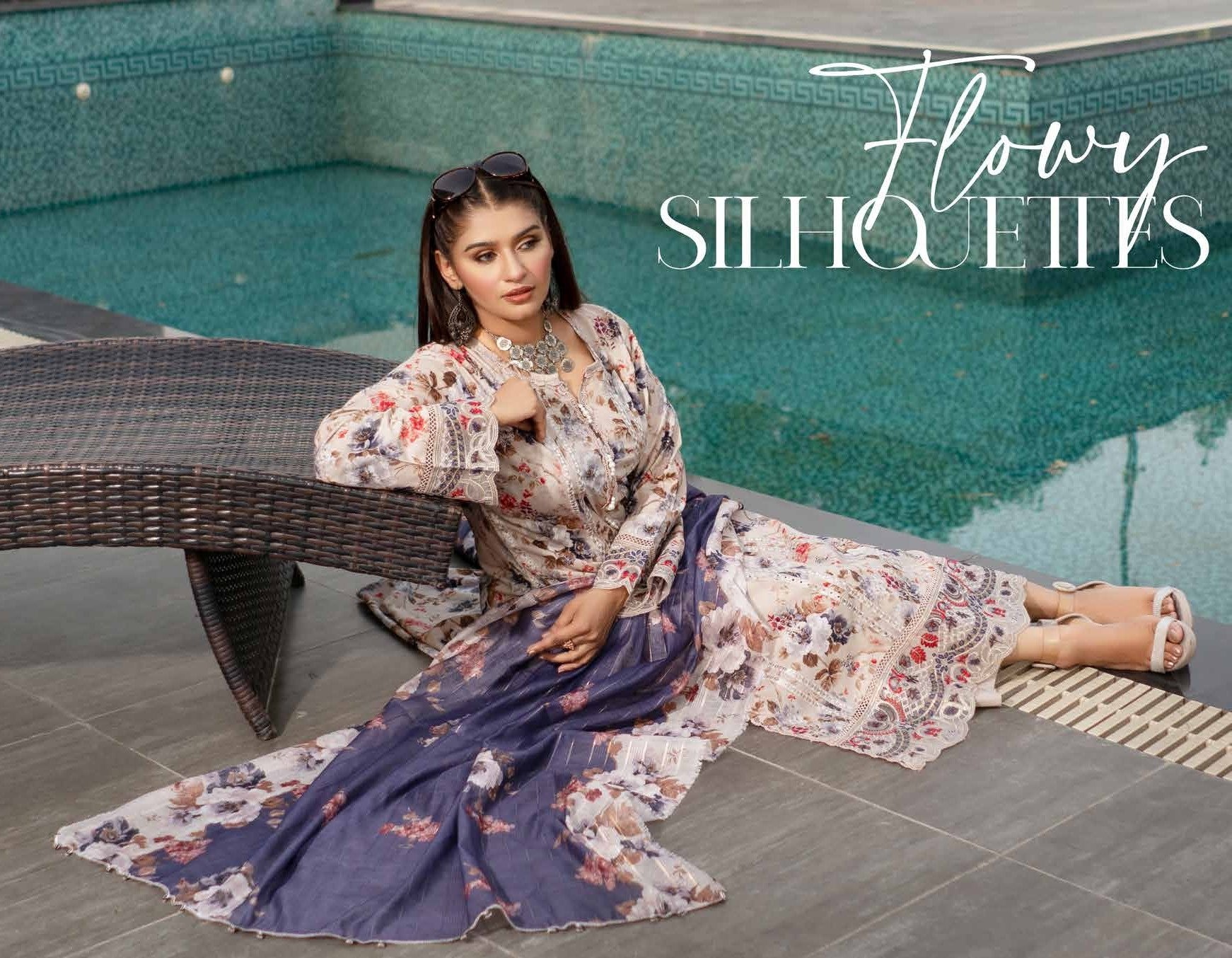 Munira Embroidered Lawn 3 Piece Suit MUN640