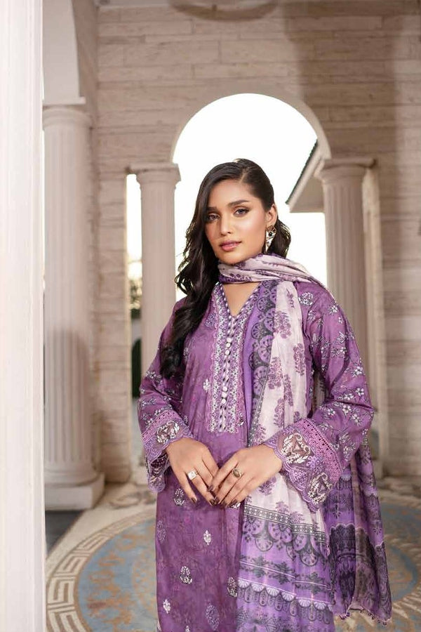 Munira Embroidered Lawn 3 Piece Suit MUN641