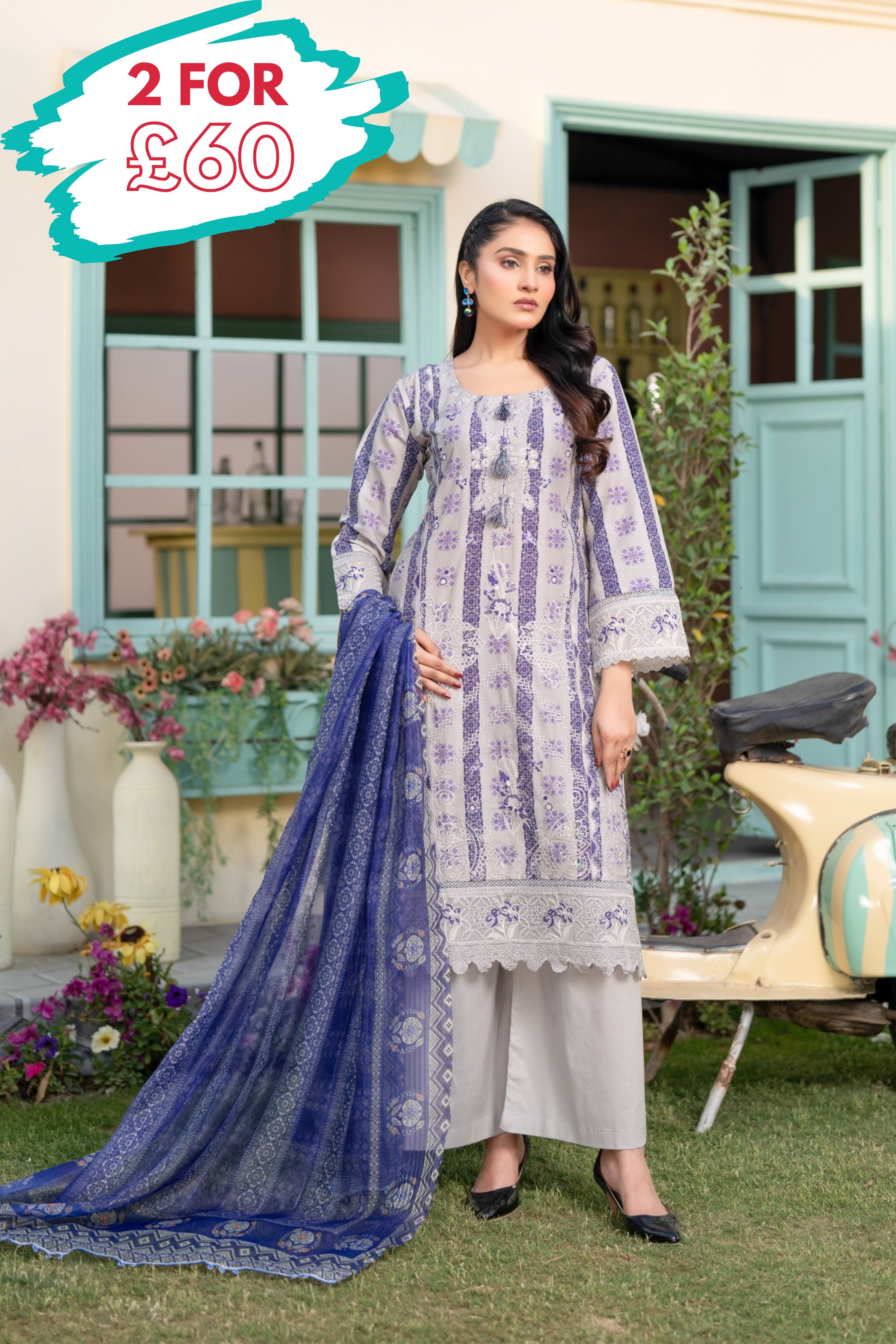 Munira Embroidered Lawn 3 Piece Suit MUN739