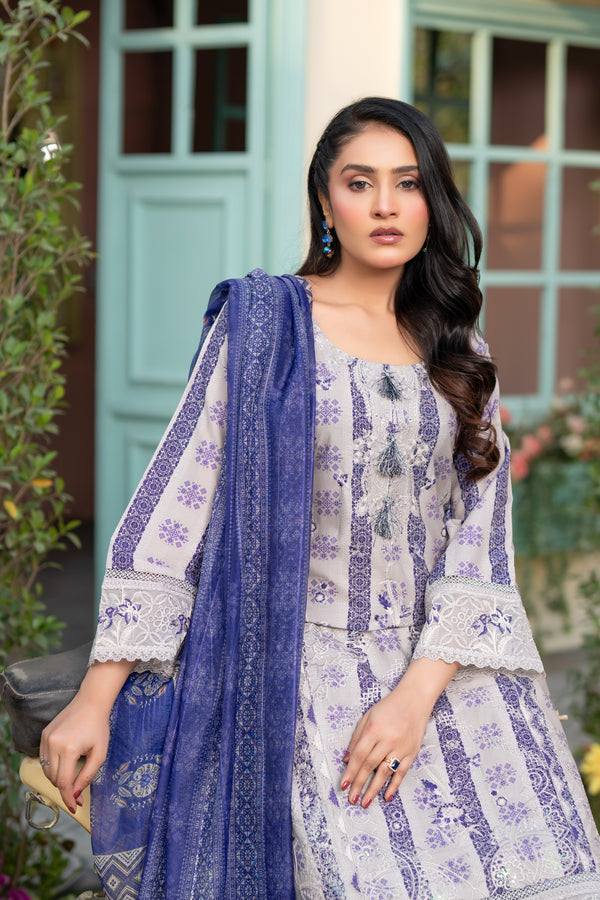 Munira Embroidered Lawn 3 Piece Suit MUN739