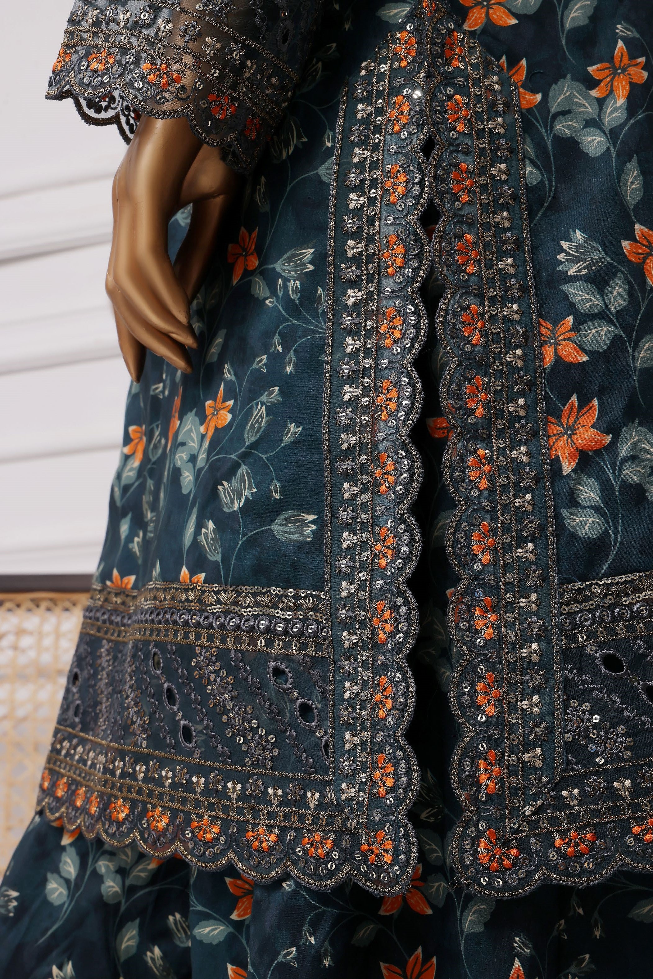 Sada Bahar Embroidered Cotton Farshi Shalwar Suit SBA198
