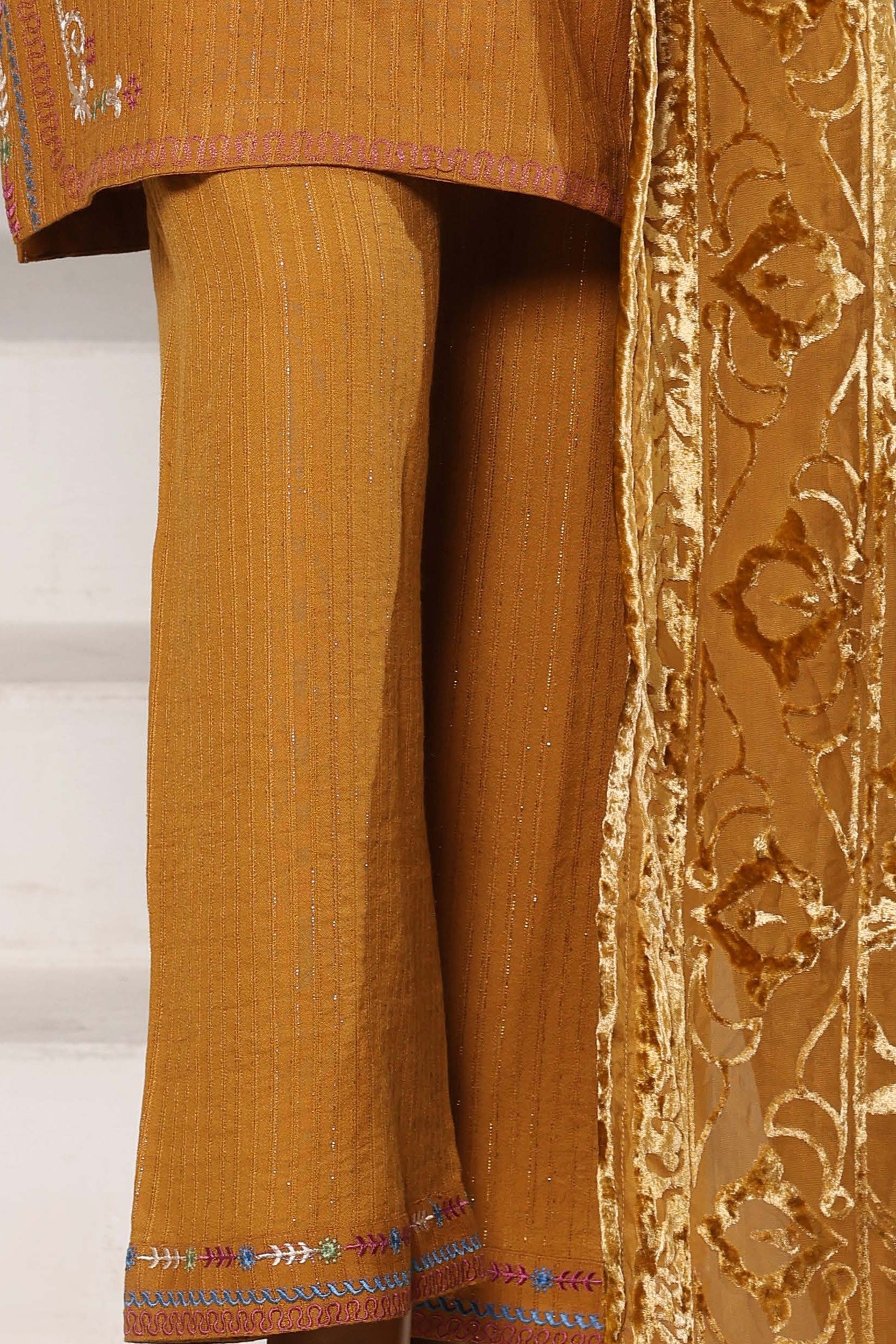 Sada Bahar Embroidered Dhanak Suit with Palachi Dupatta SBA245