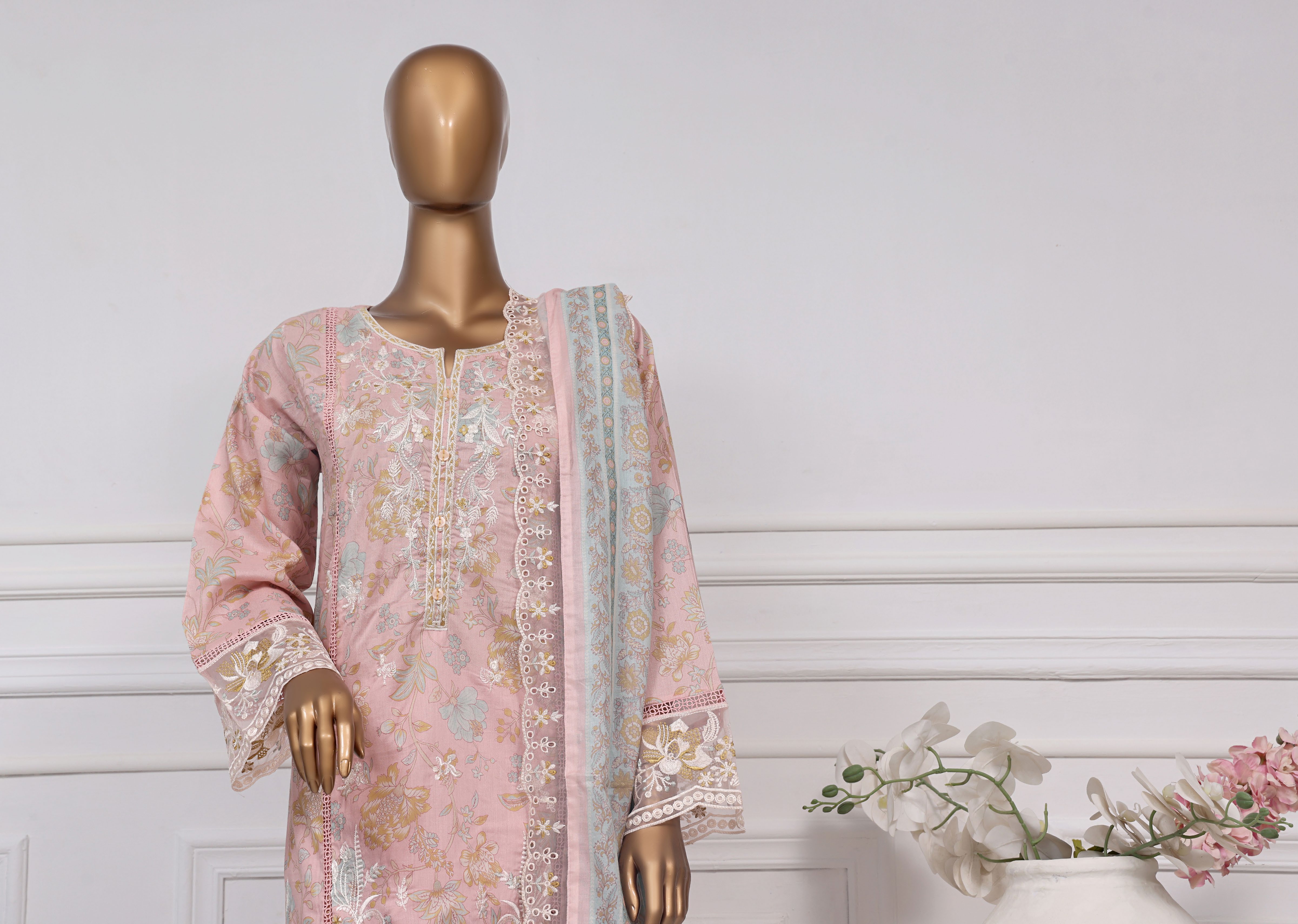 Sada Bahar Embroidered Luxury Lawn 3 Piece Suit SBA159