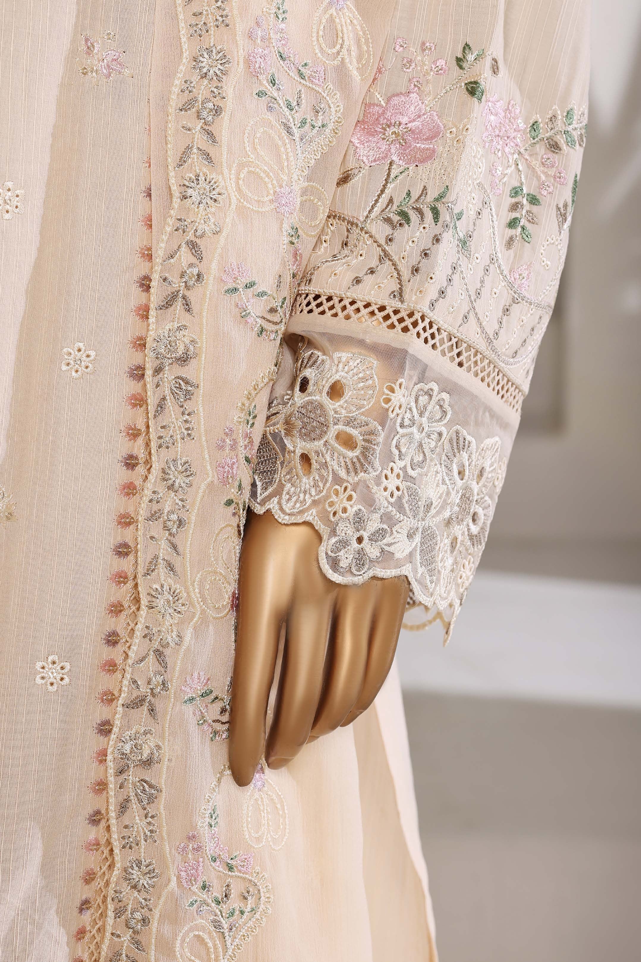 Sada Bahar Luxury Lawn 3 Piece Suit SBA254