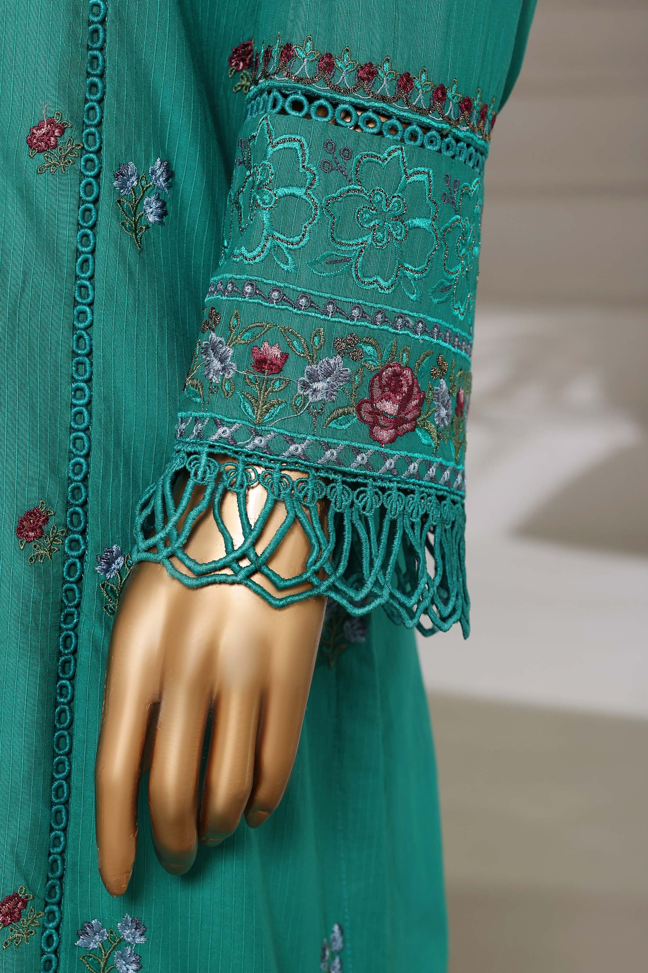 Sada Bahar Luxury Lawn 3 Piece Suit SBA256