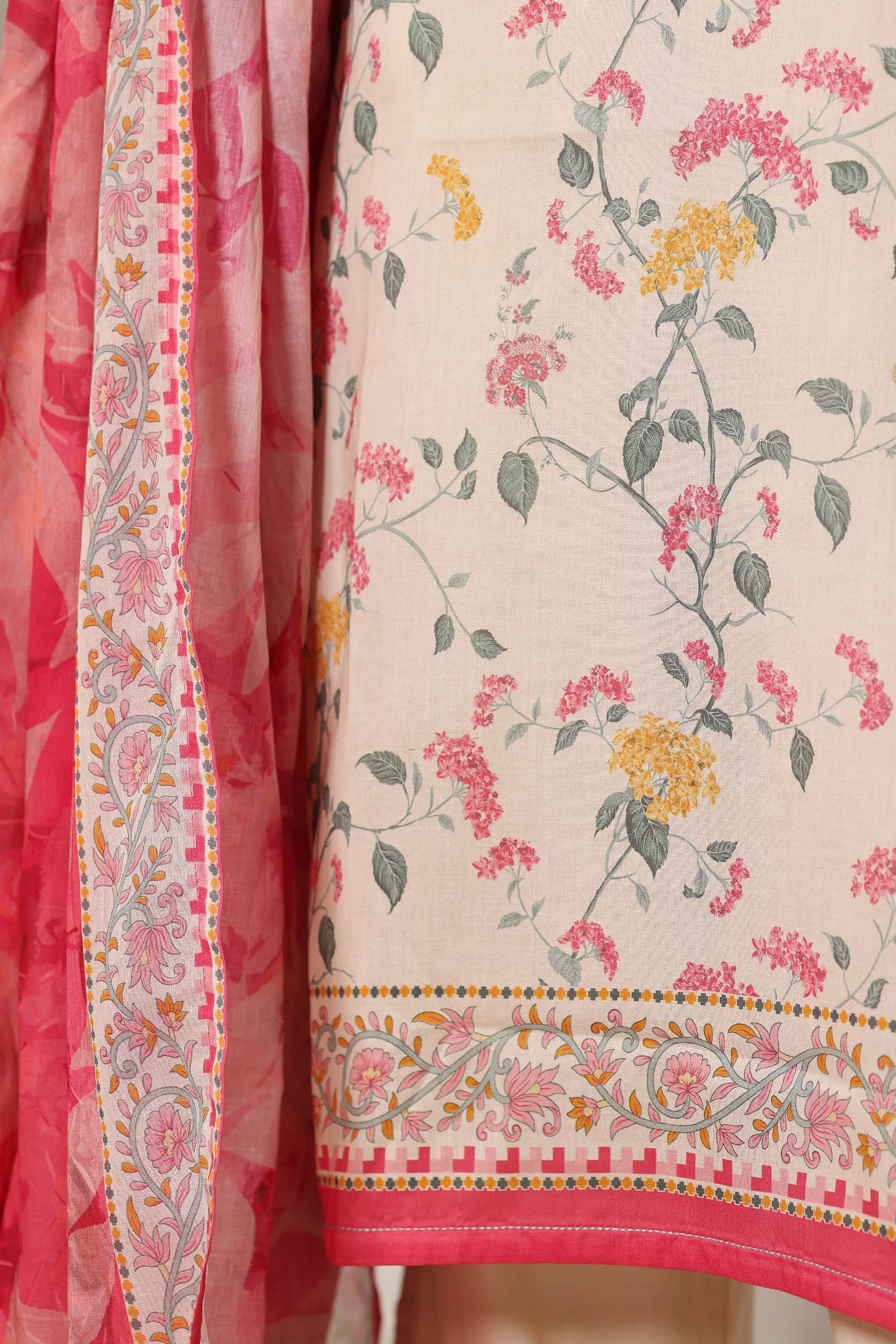 Sada Bahar Lawn 3 Piece Suit SBA264