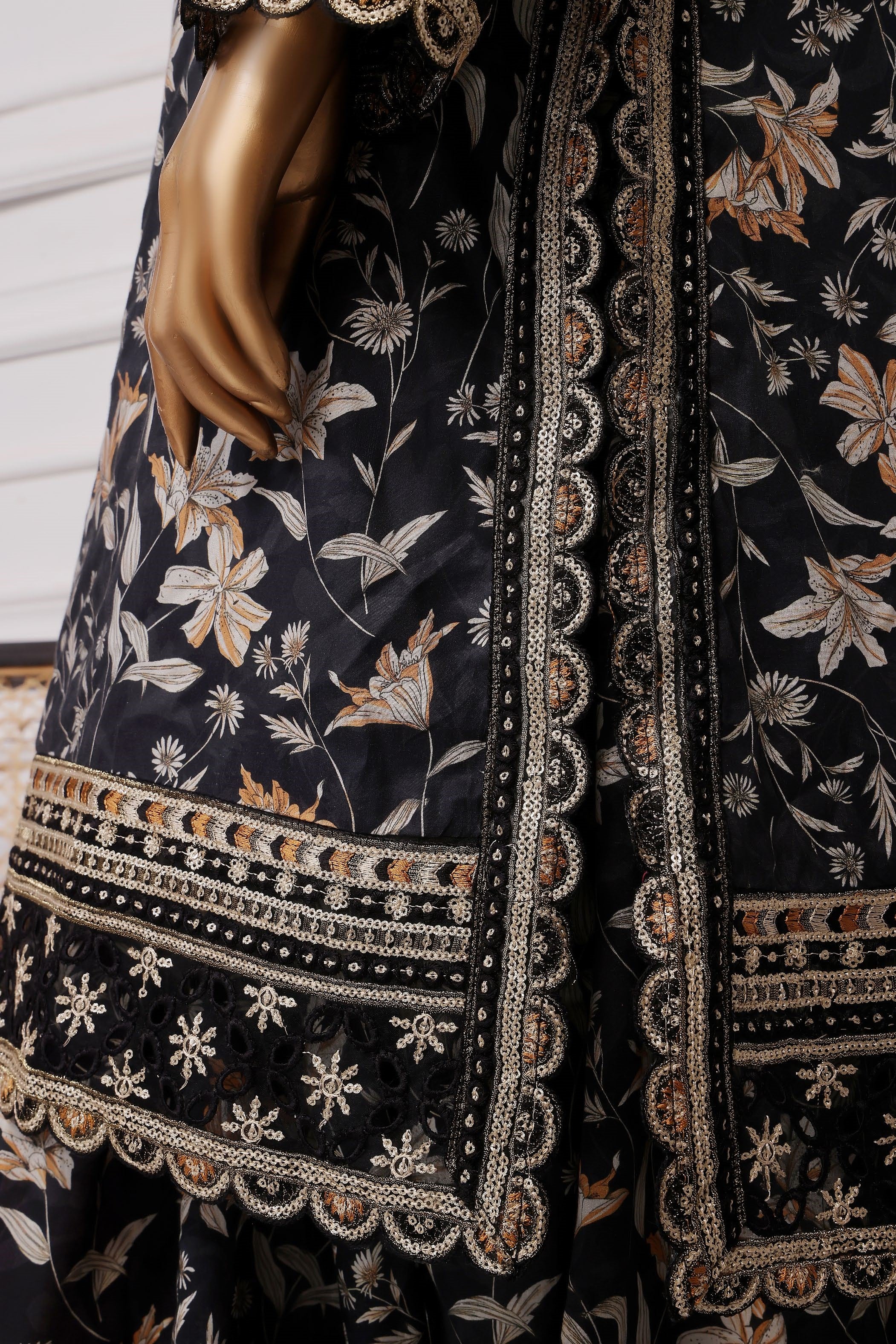 Sada Bahar Embroidered Cotton Farshi Shalwar Suit SBA197