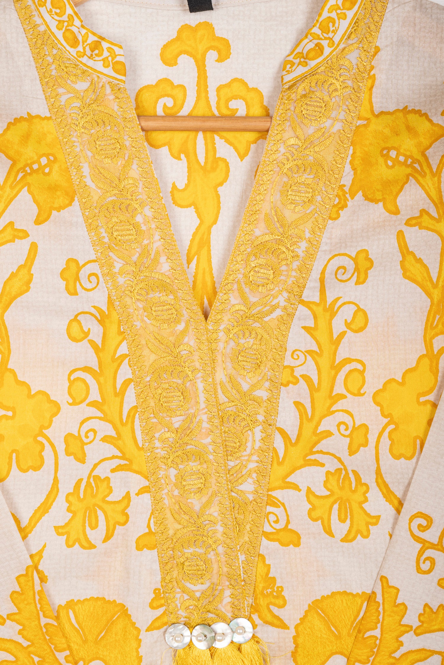 Sana Safinaz Mahay 25A 2 Piece Lawn Shalwar Kameez SAN283