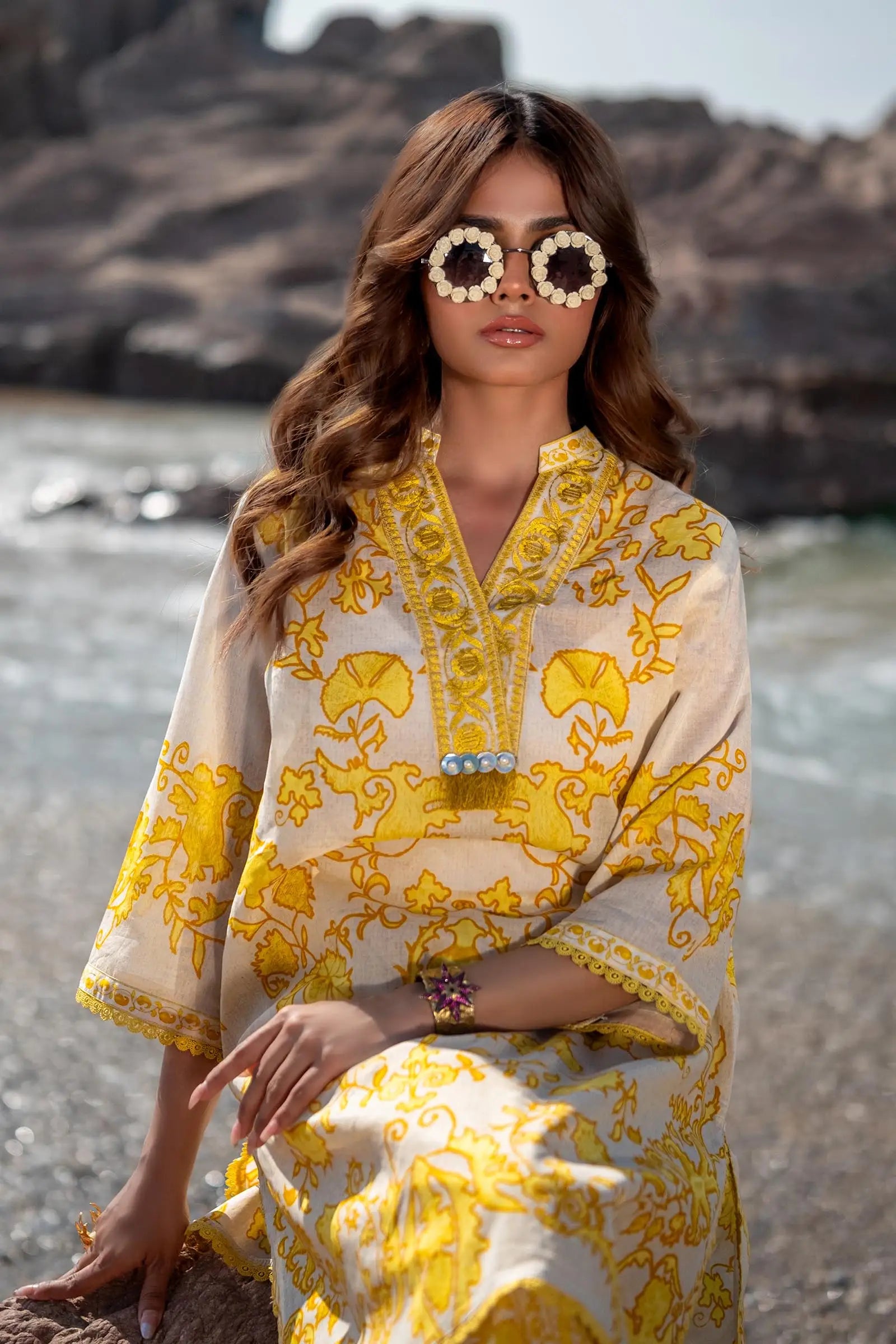 Sana Safinaz Mahay 25A 2 Piece Lawn Shalwar Kameez SAN283