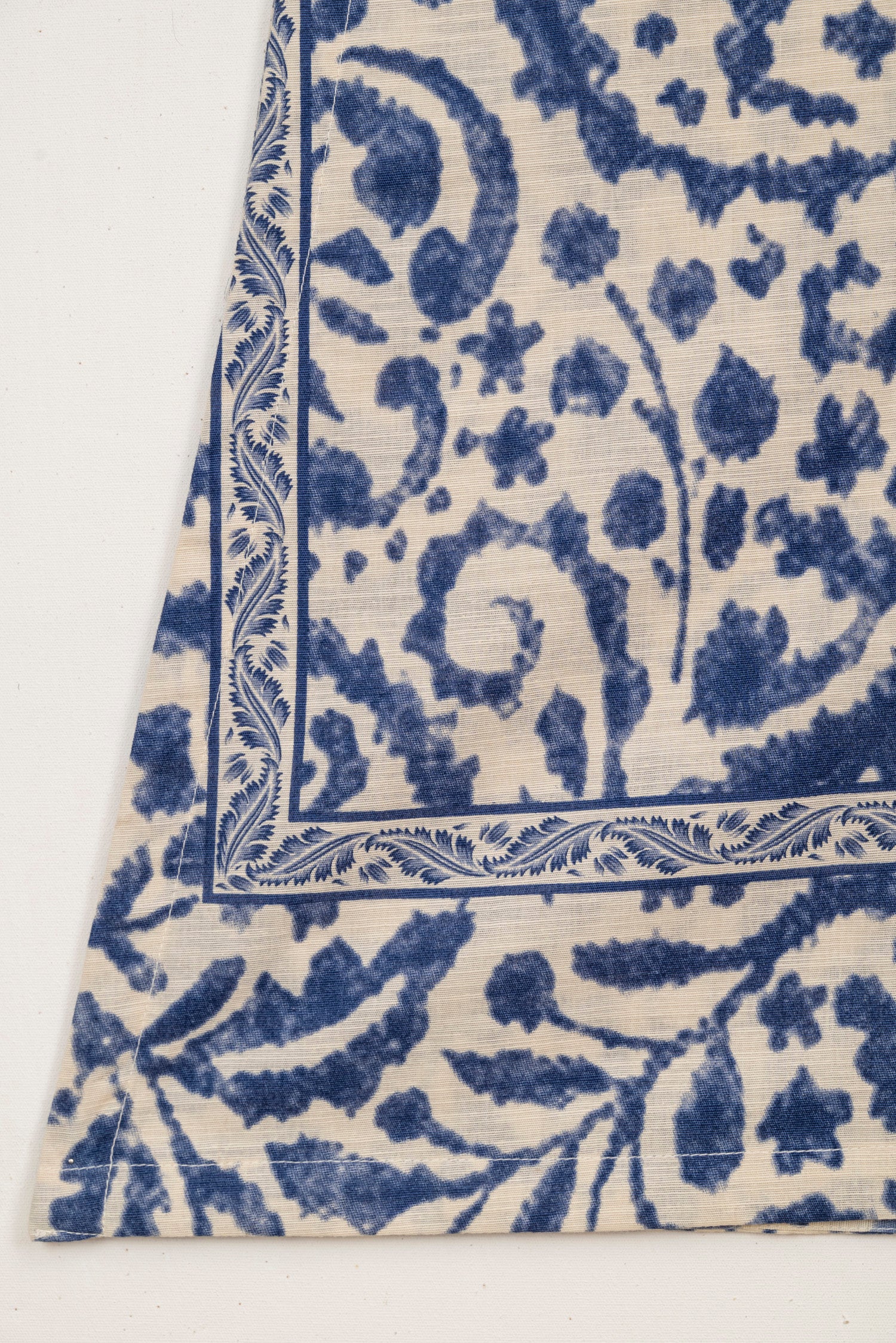 Sana Safinaz Mahay 18B Khaddar 3 Piece Suit SAN315