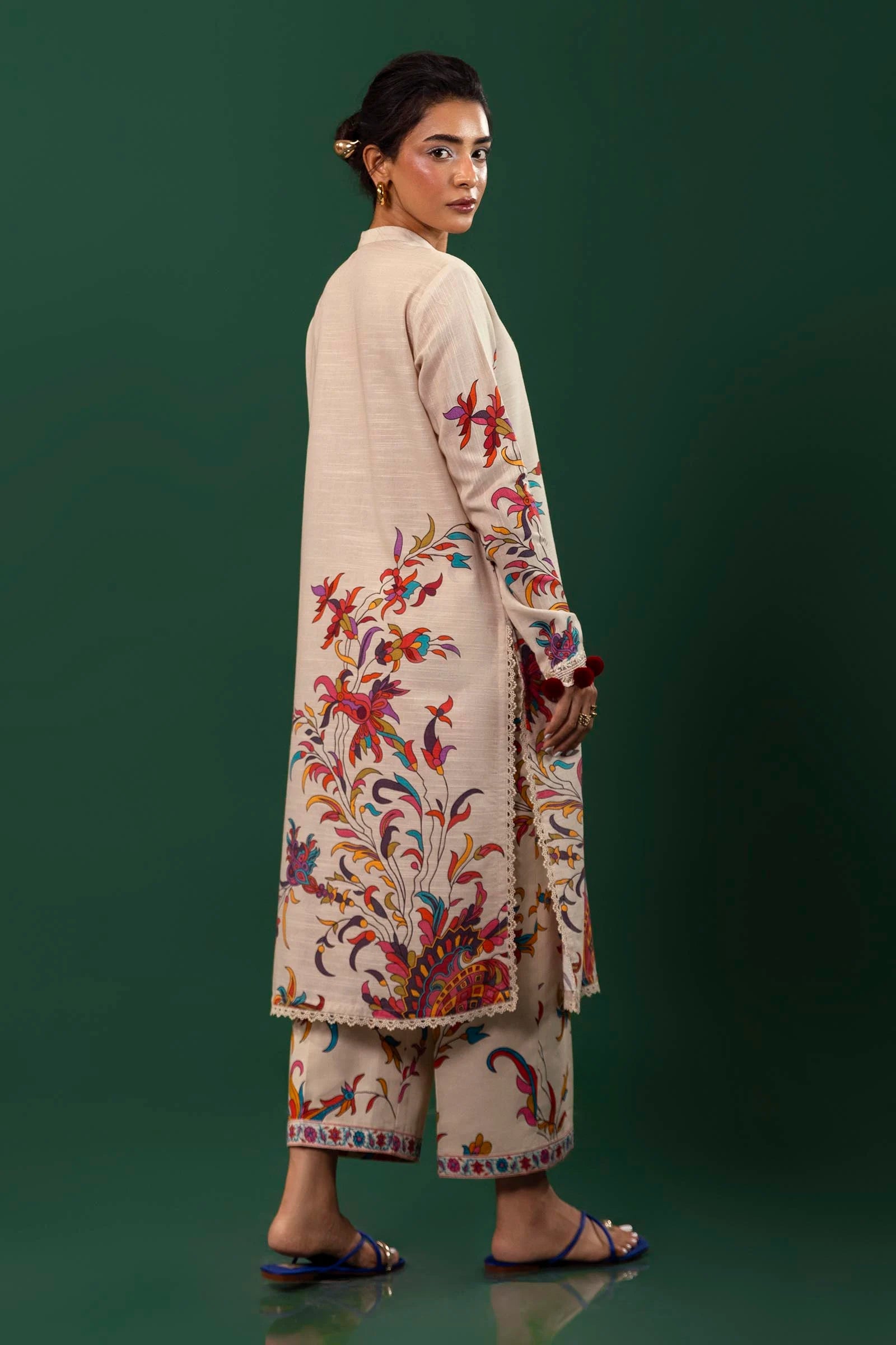 Sana Safinaz Mahay 22A Khaddar 2 Piece Suit SAN320