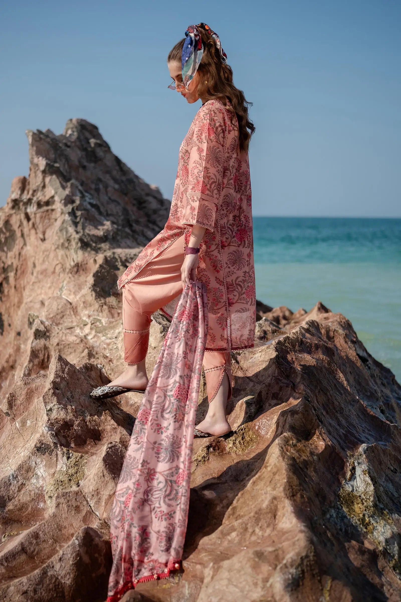 Sana Safinaz Mahay 16B 3 Piece Lawn Suit SAN285