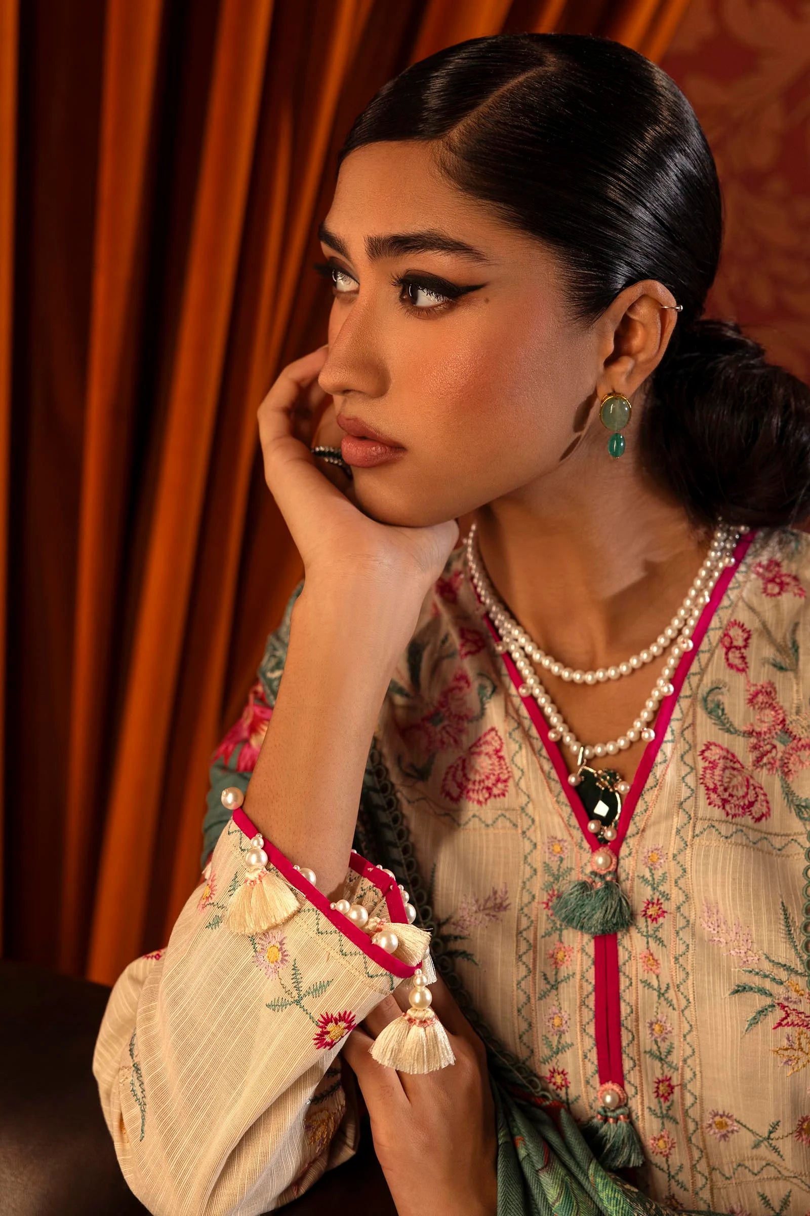 Sana Safinaz Muzlin 10A Embroidered Khaddar 3 Piece Suit SAN327