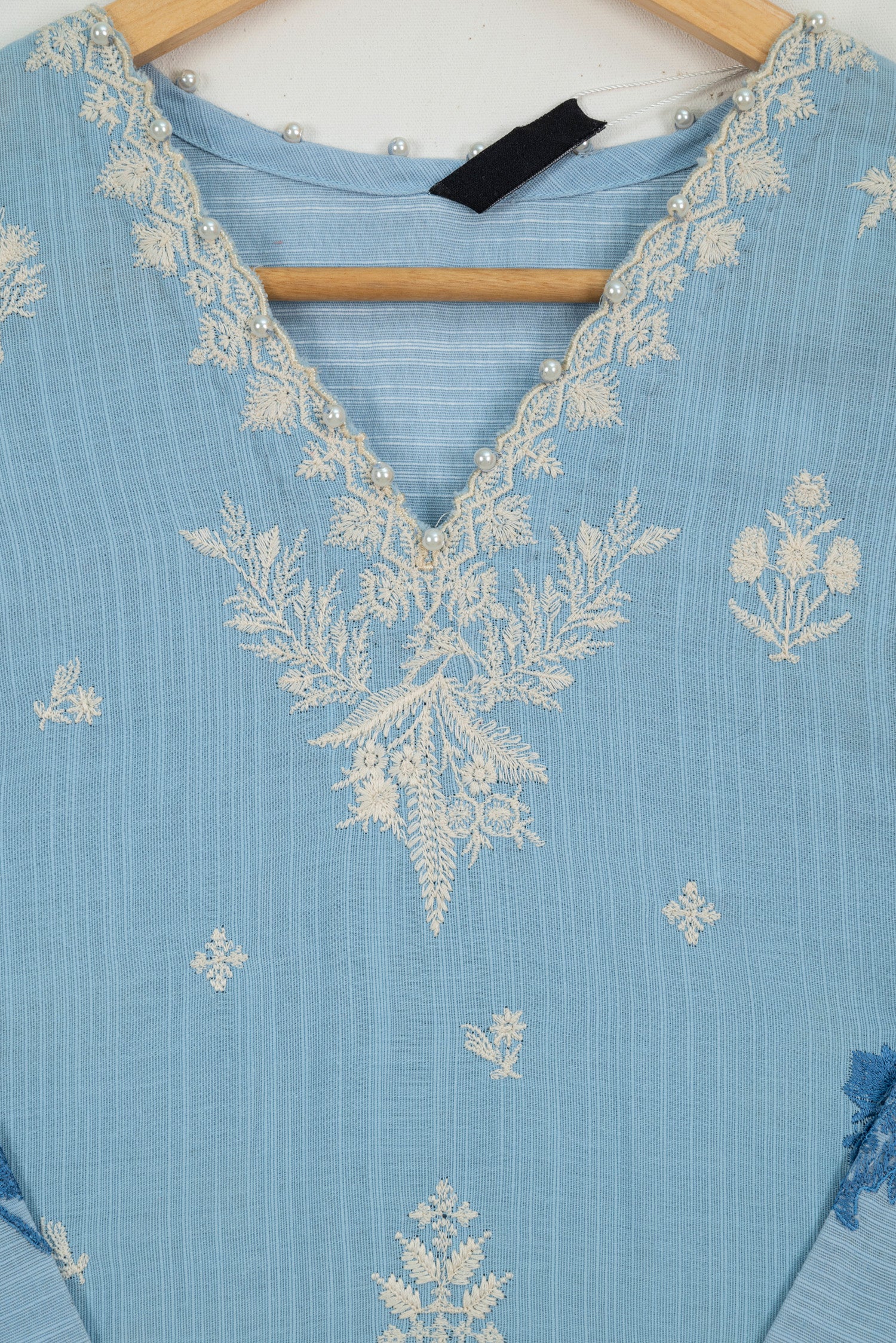 Sana Safinaz Muzlin 15A Embroidered Khaddar 3 Piece Suit SAN329