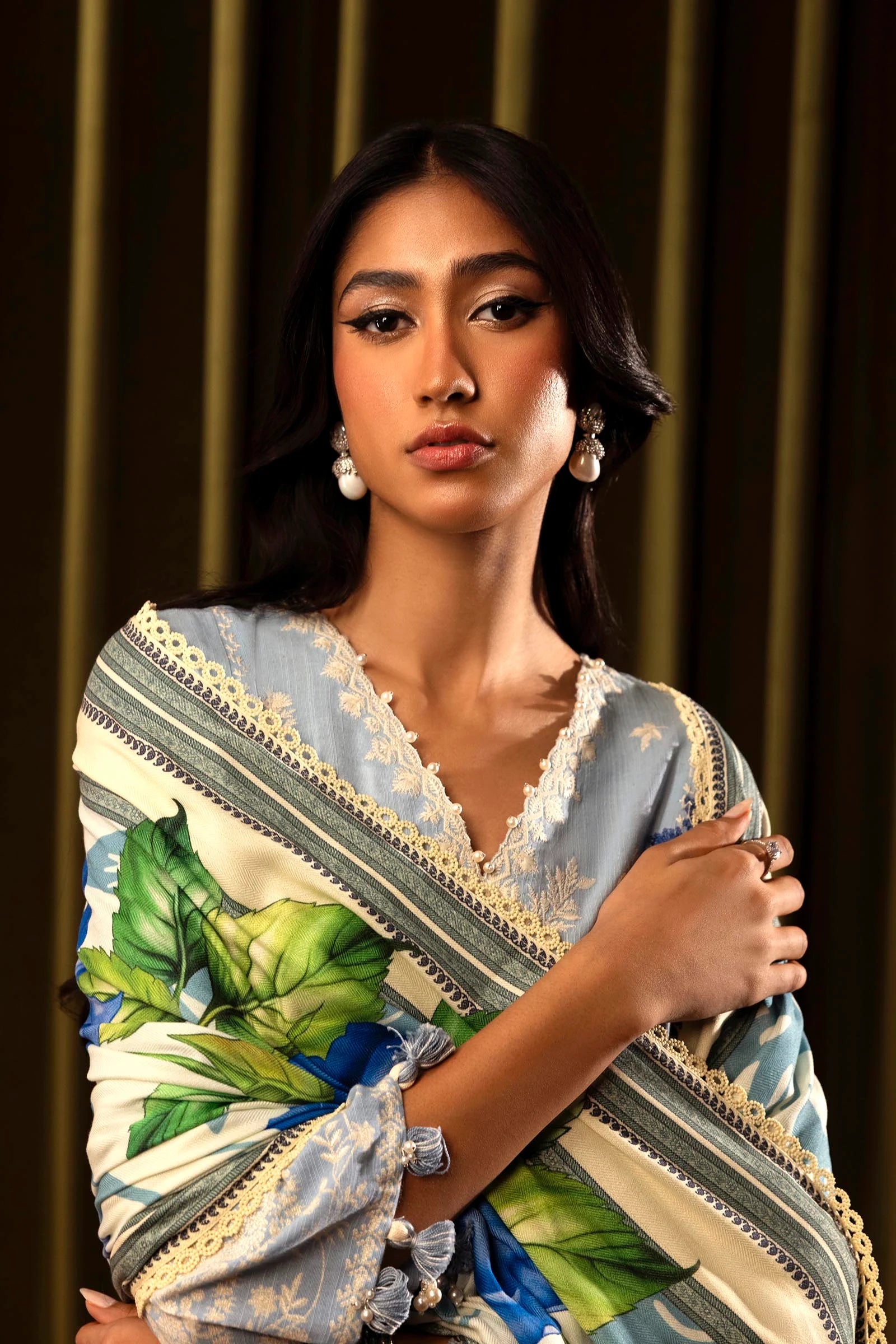 Sana Safinaz Muzlin 15A Embroidered Khaddar 3 Piece Suit SAN329