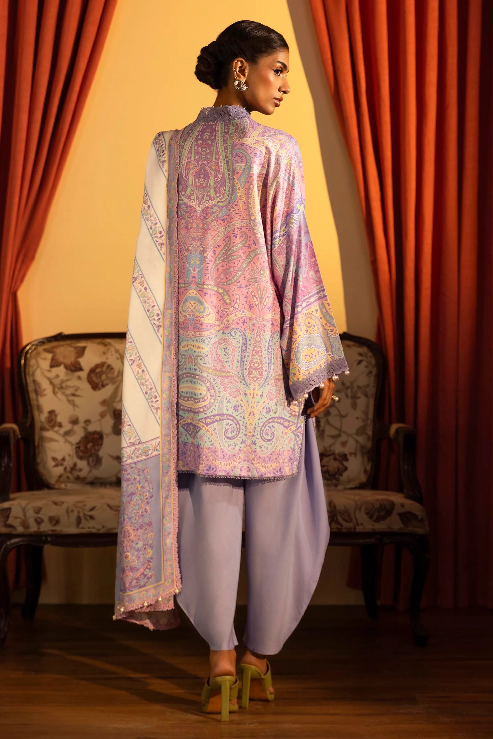 Sana Safinaz Muzlin 16B Linen 3 Piece Suit SAN330