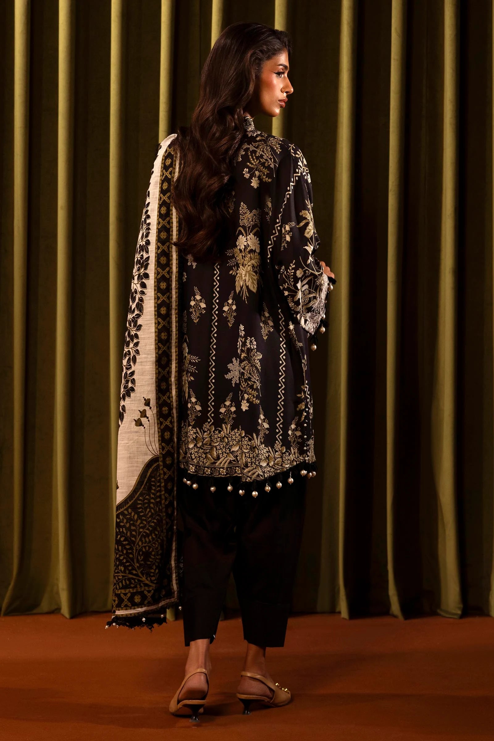 Sana Safinaz Muzlin 20B Linen 3 Piece Suit SAN333