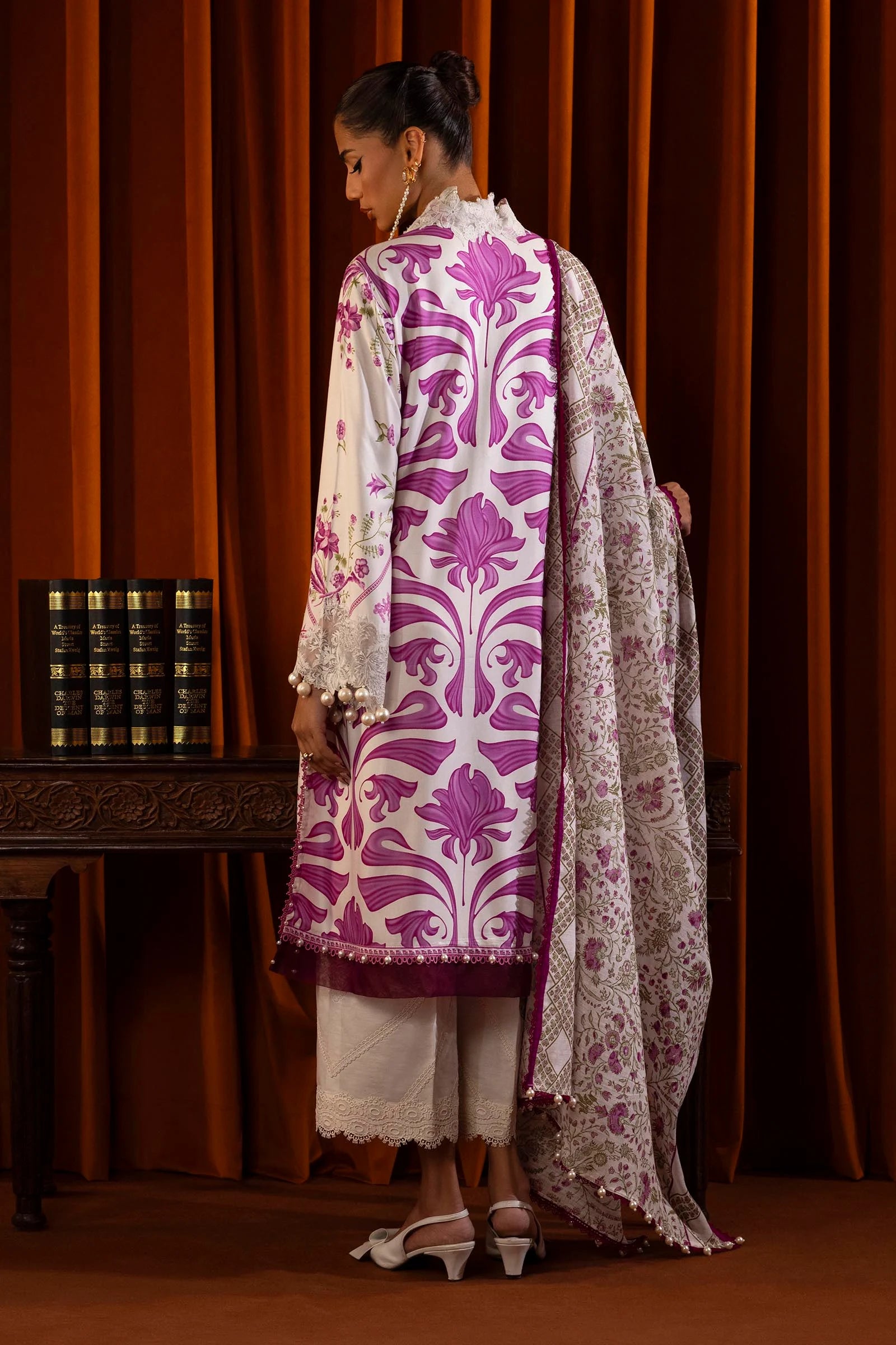 Sana Safinaz Muzlin 24A Linen 3 Piece Suit SAN335