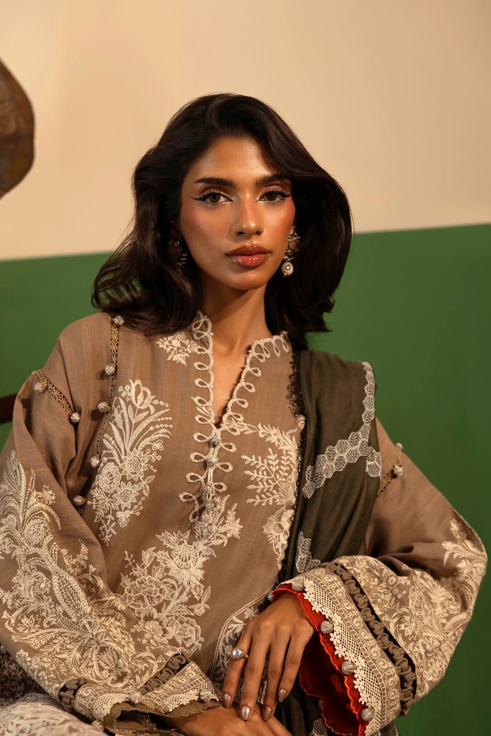 Sana Safinaz Muzlin 5B Embroidered Khaddar 3 Piece Shalwar Kameez SAN325