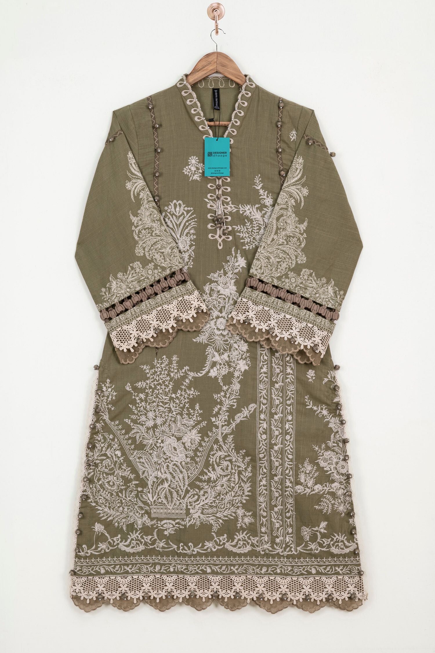 Sana Safinaz Muzlin 5B Embroidered Khaddar 3 Piece Shalwar Kameez SAN325