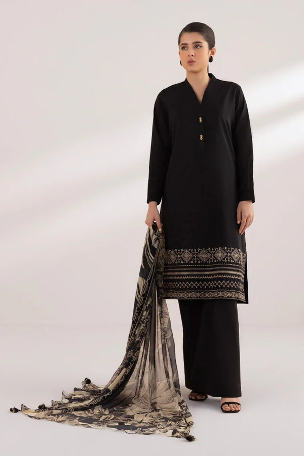 Sapphire Embroidered Lawn 3 Piece Suit SAP226