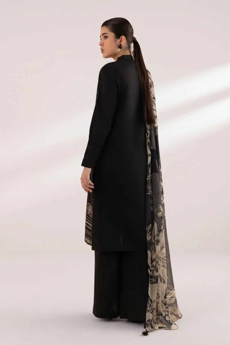 Sapphire Embroidered Lawn 3 Piece Suit SAP226