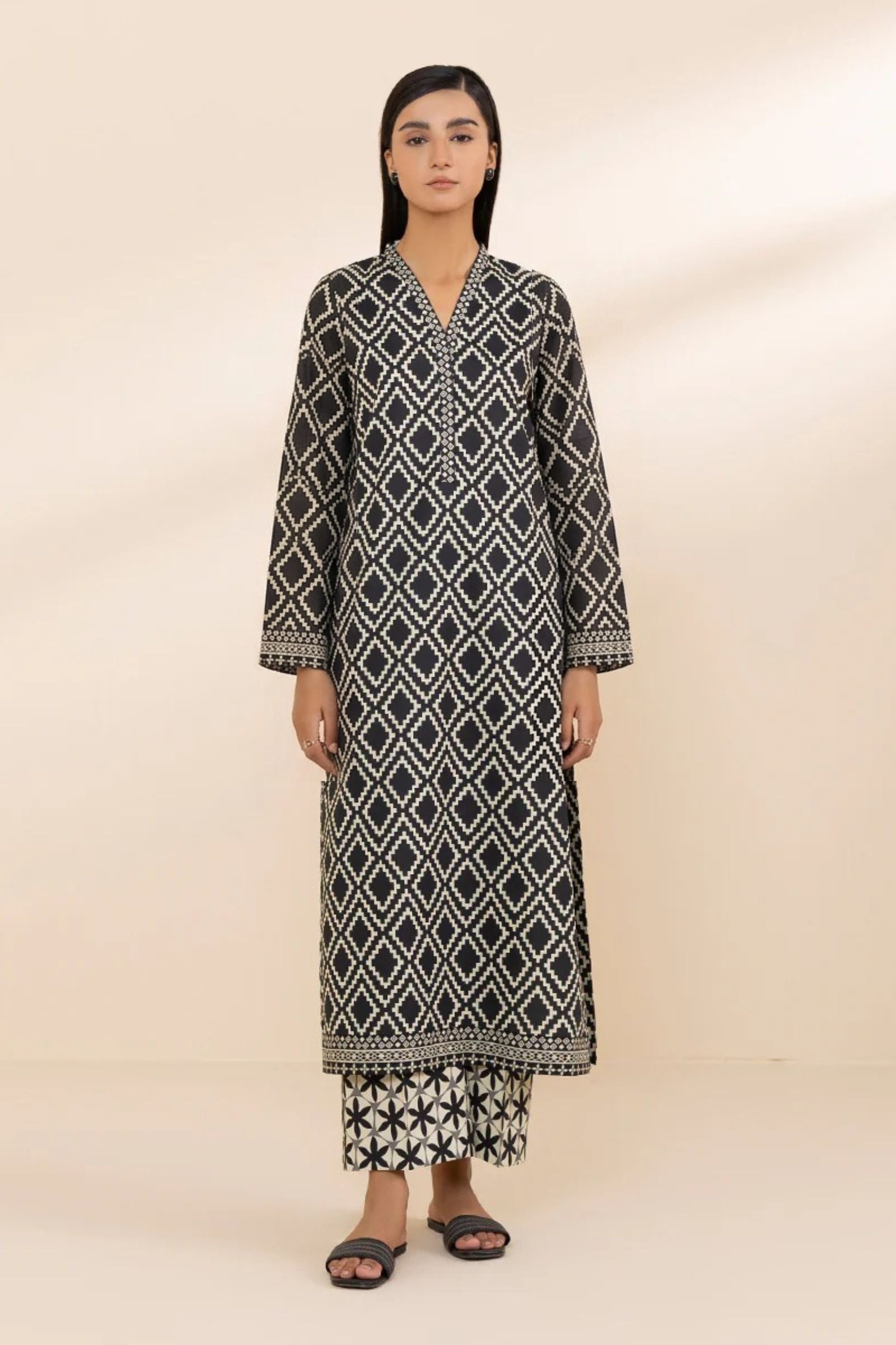 Sapphire Lawn 2 Piece Suit SAP231