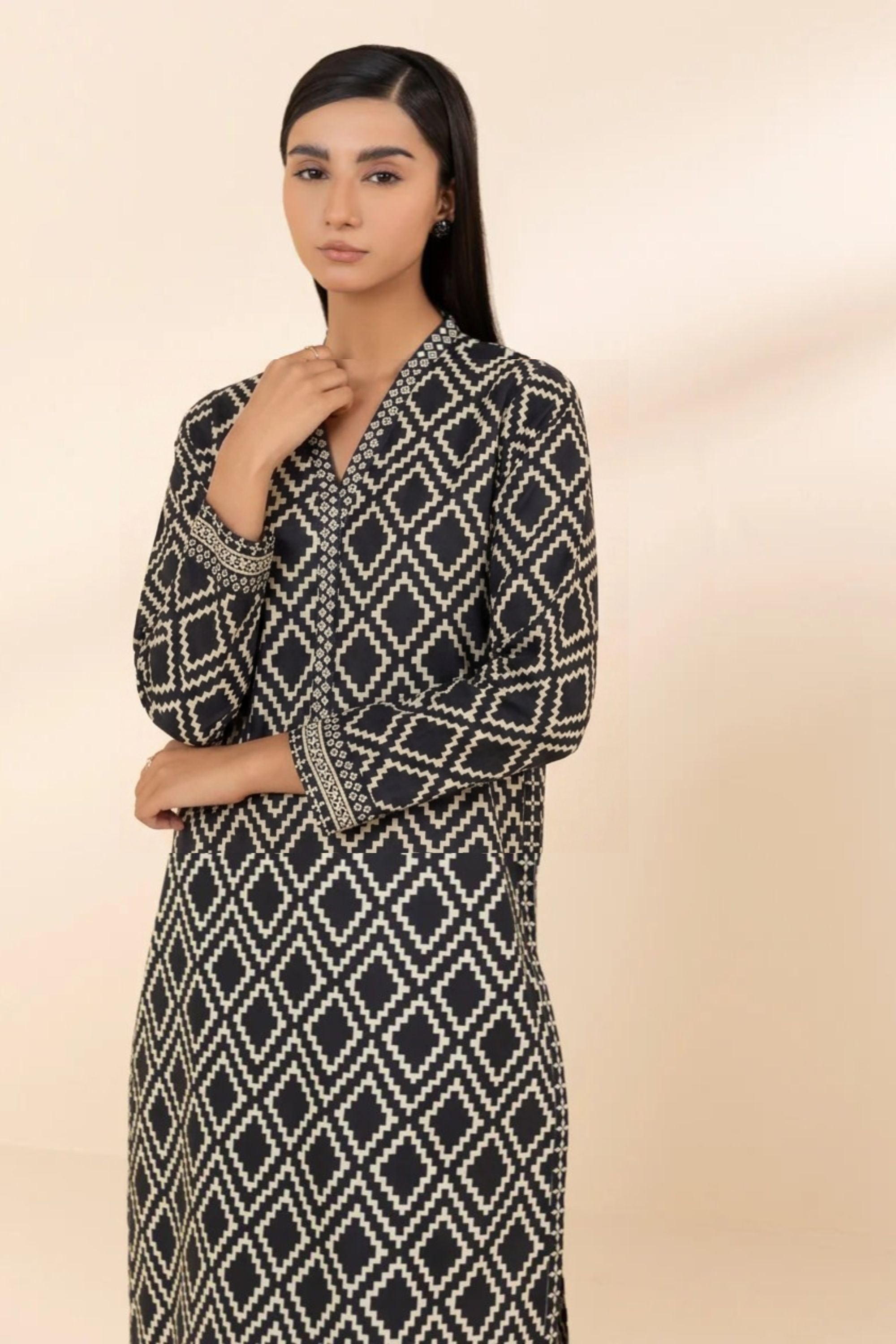 Sapphire Lawn 2 Piece Suit SAP231