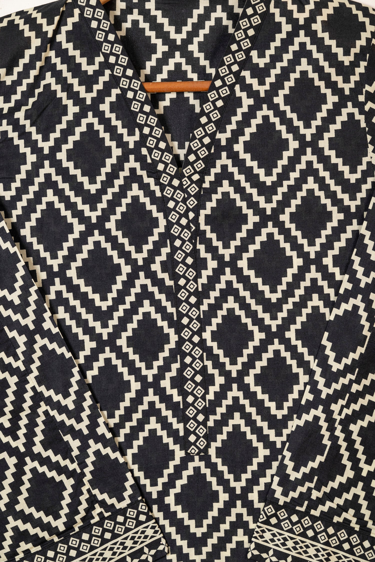 Sapphire Lawn 2 Piece Suit SAP231