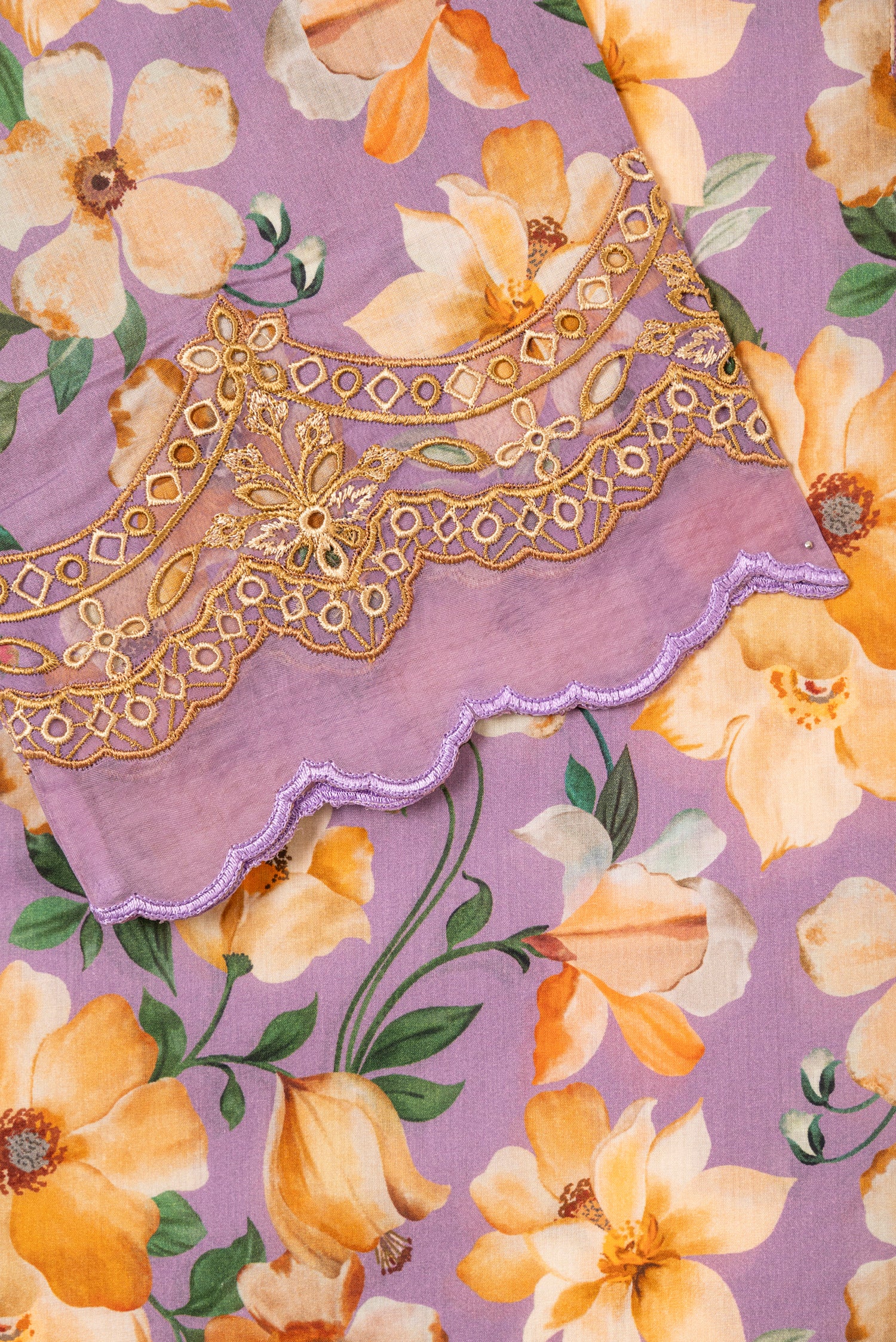 Sapphire Embroidered Lawn 3 Piece Suit SAP228