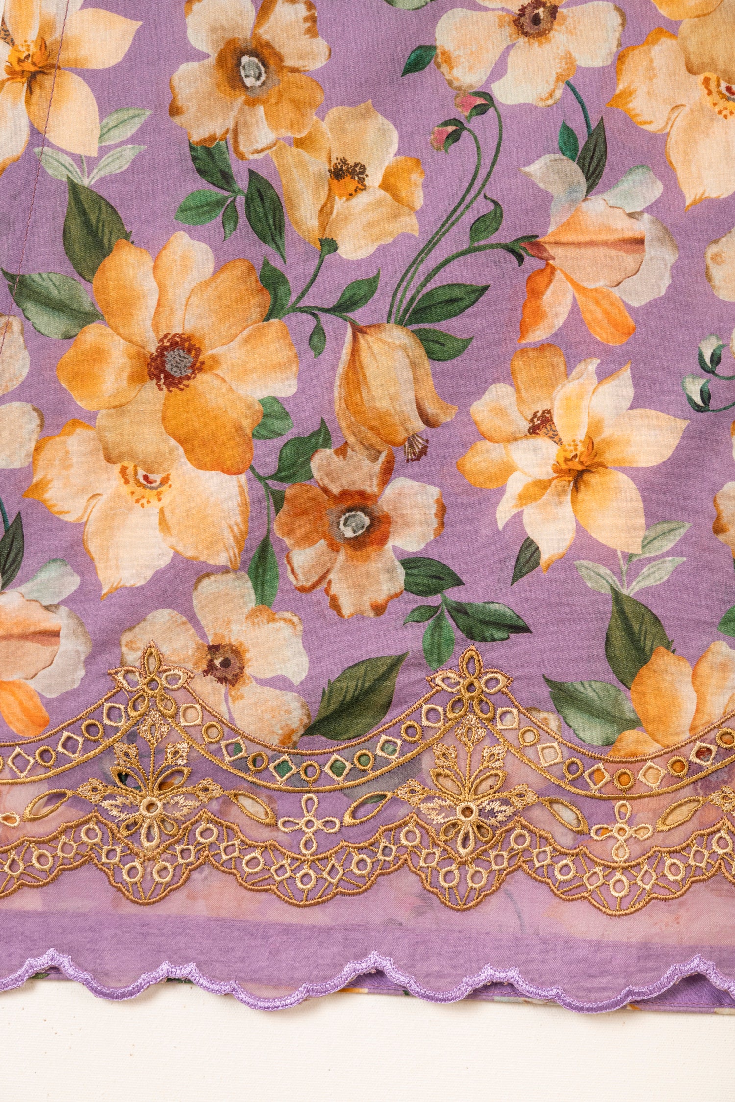 Sapphire Embroidered Lawn 3 Piece Suit SAP228