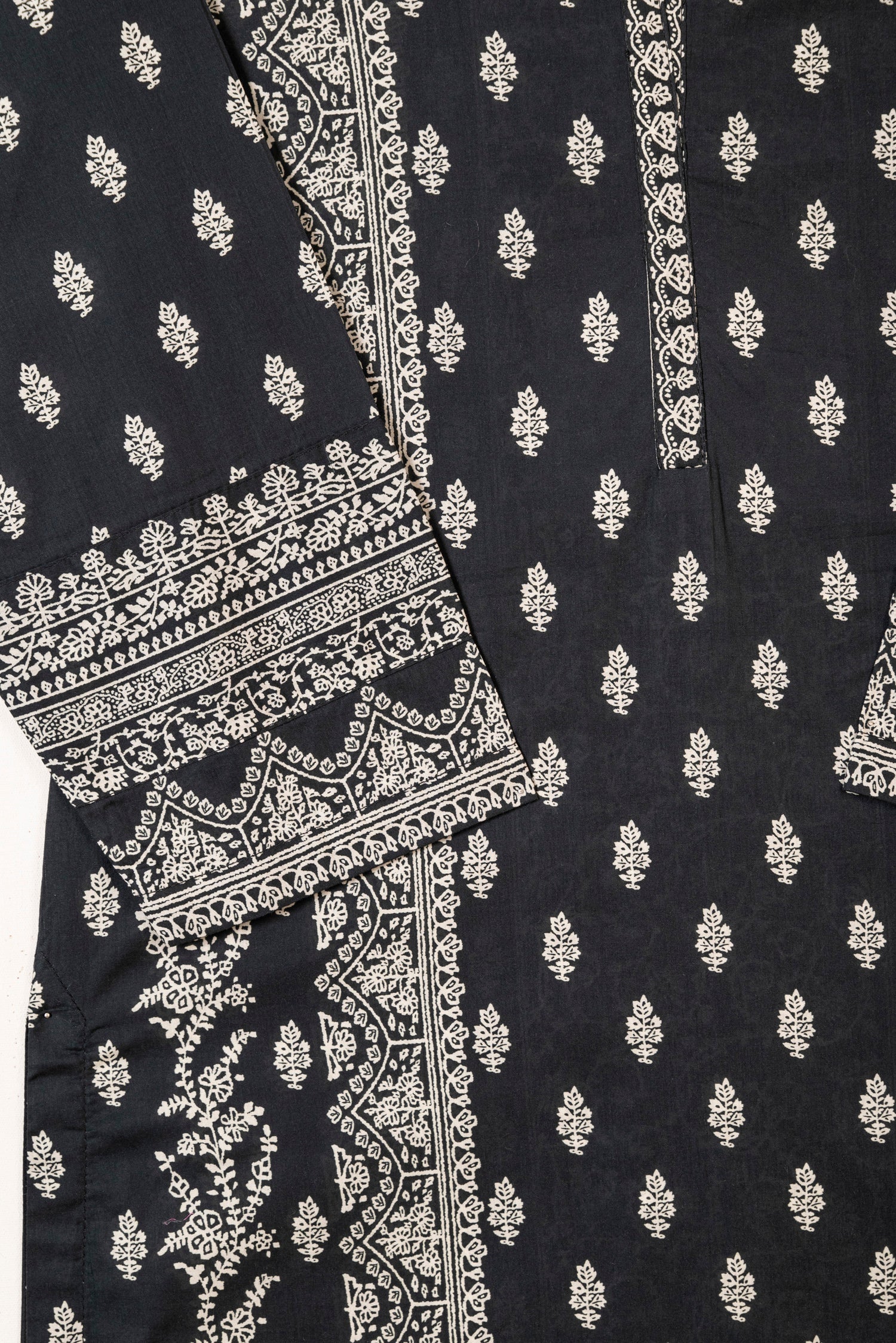 Sapphire Lawn 3 Piece Suit SAP225