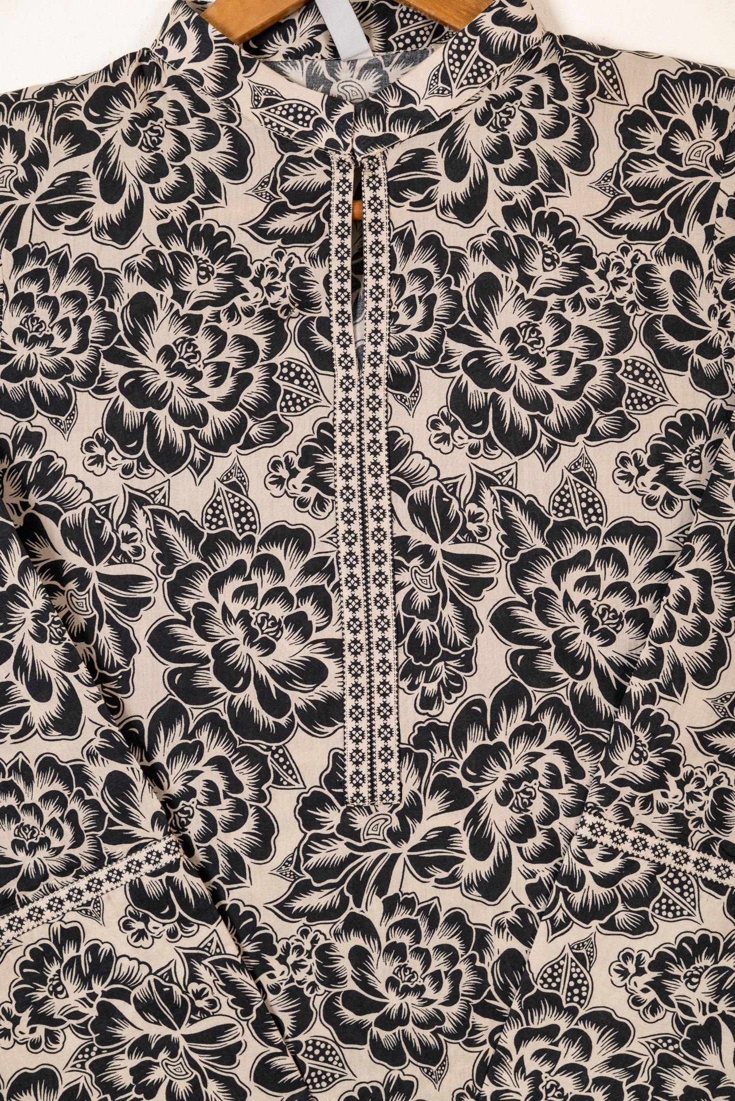 Sapphire Lawn 2 Piece Suit SAP232