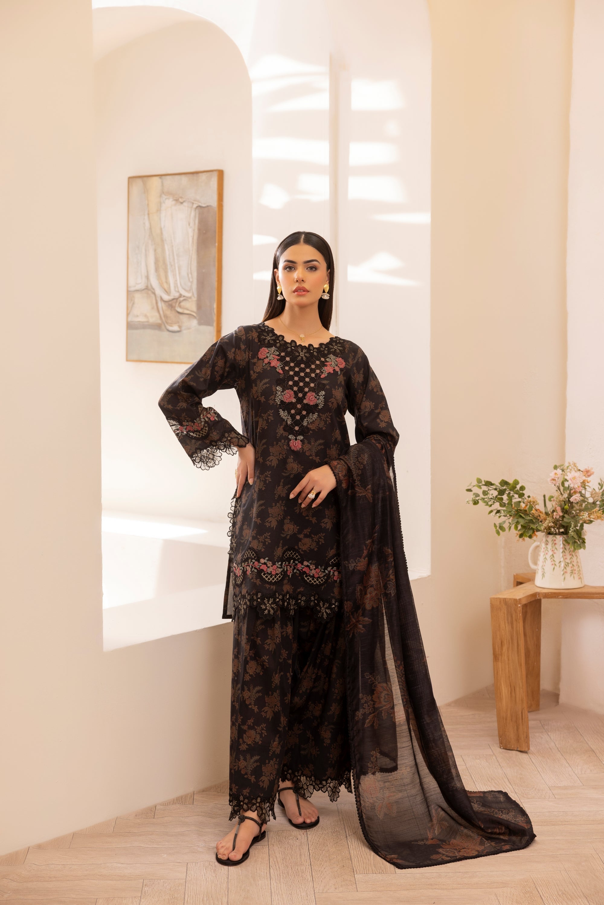 Simrans Embroidered Lawn 3 Piece Farshi Shalwar Suit SIM209