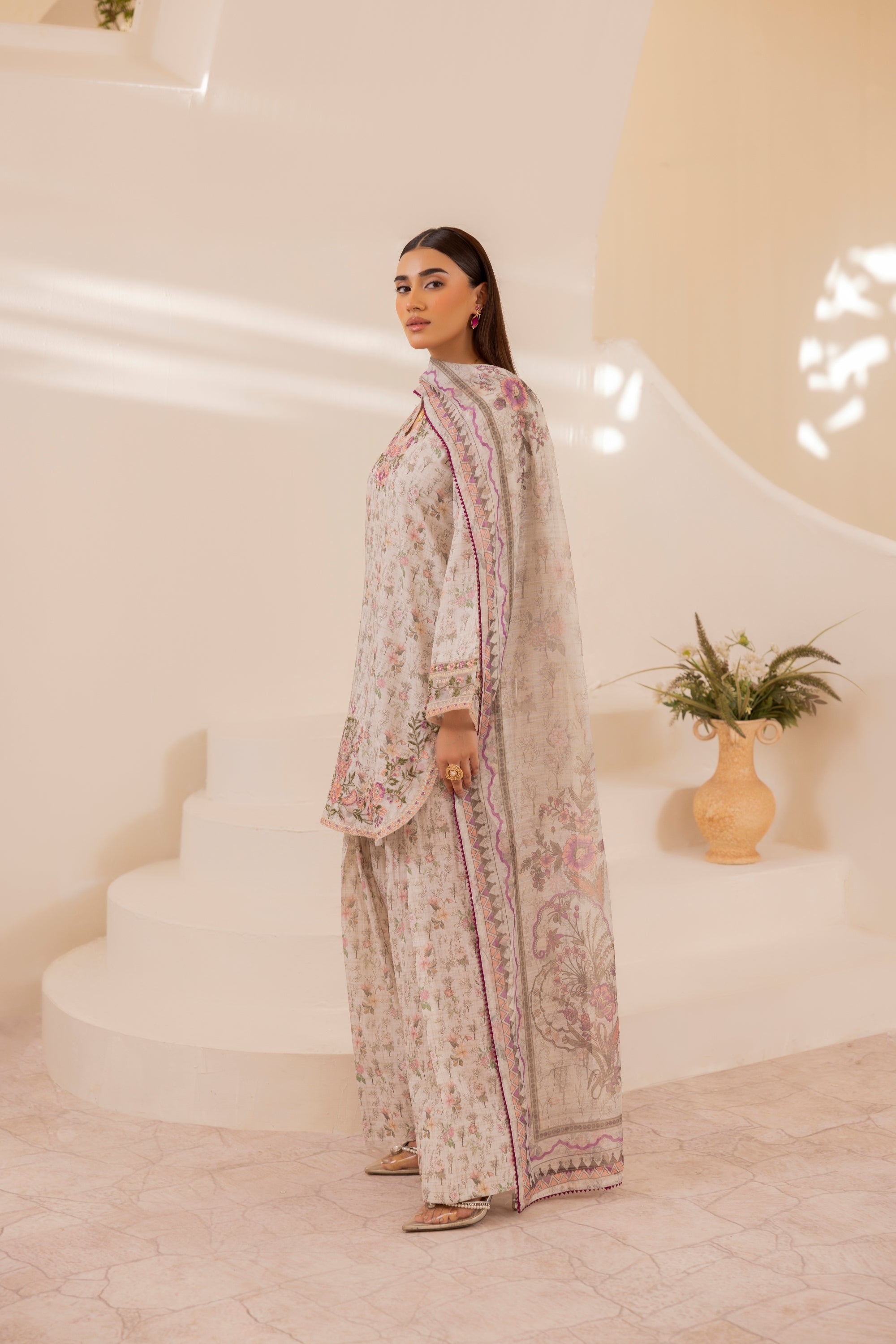 Simrans Embroidered Lawn 3 Piece Farshi Shalwar Suit SIM208